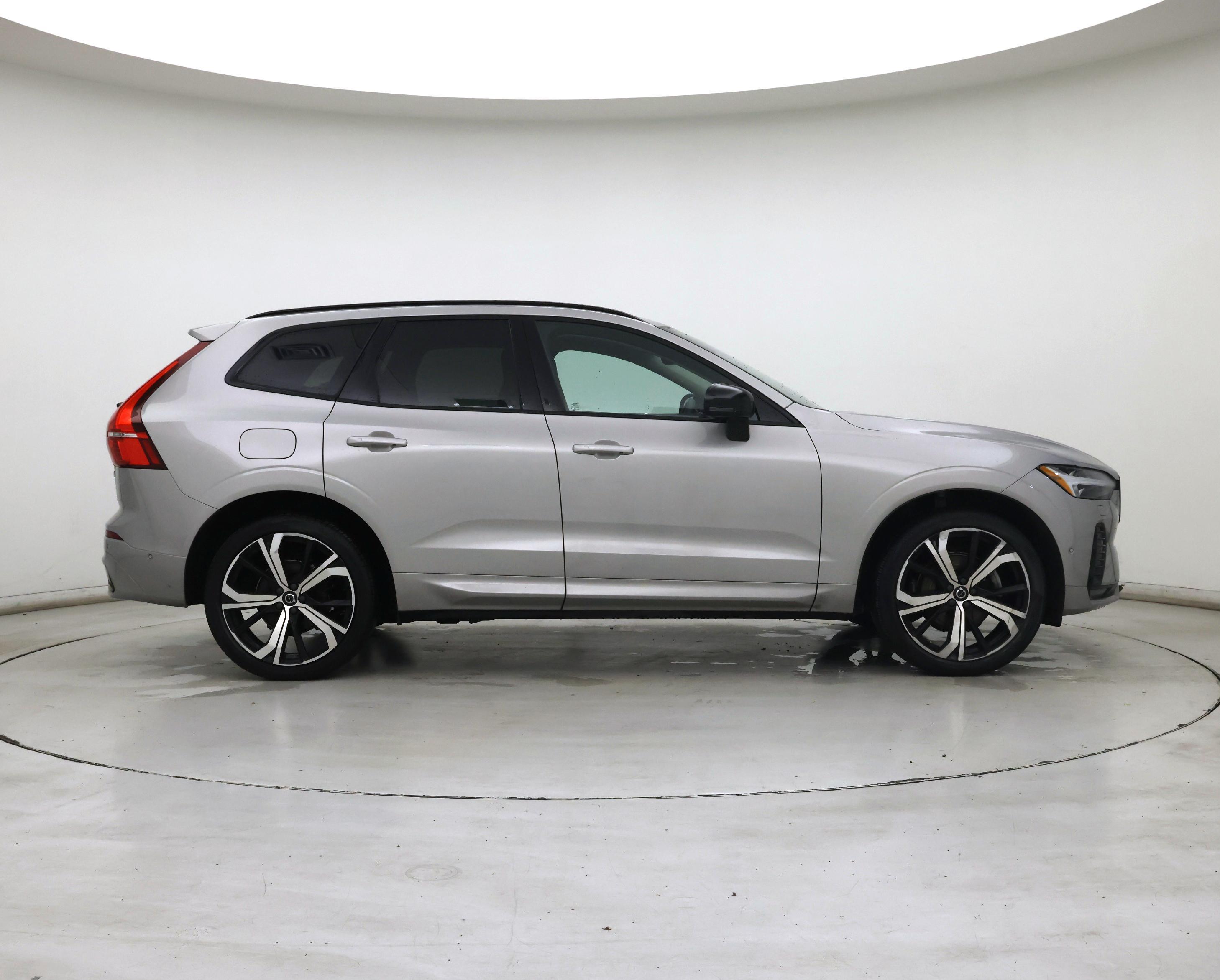 Thumbnail: 2023 Volvo XC60 - 7
