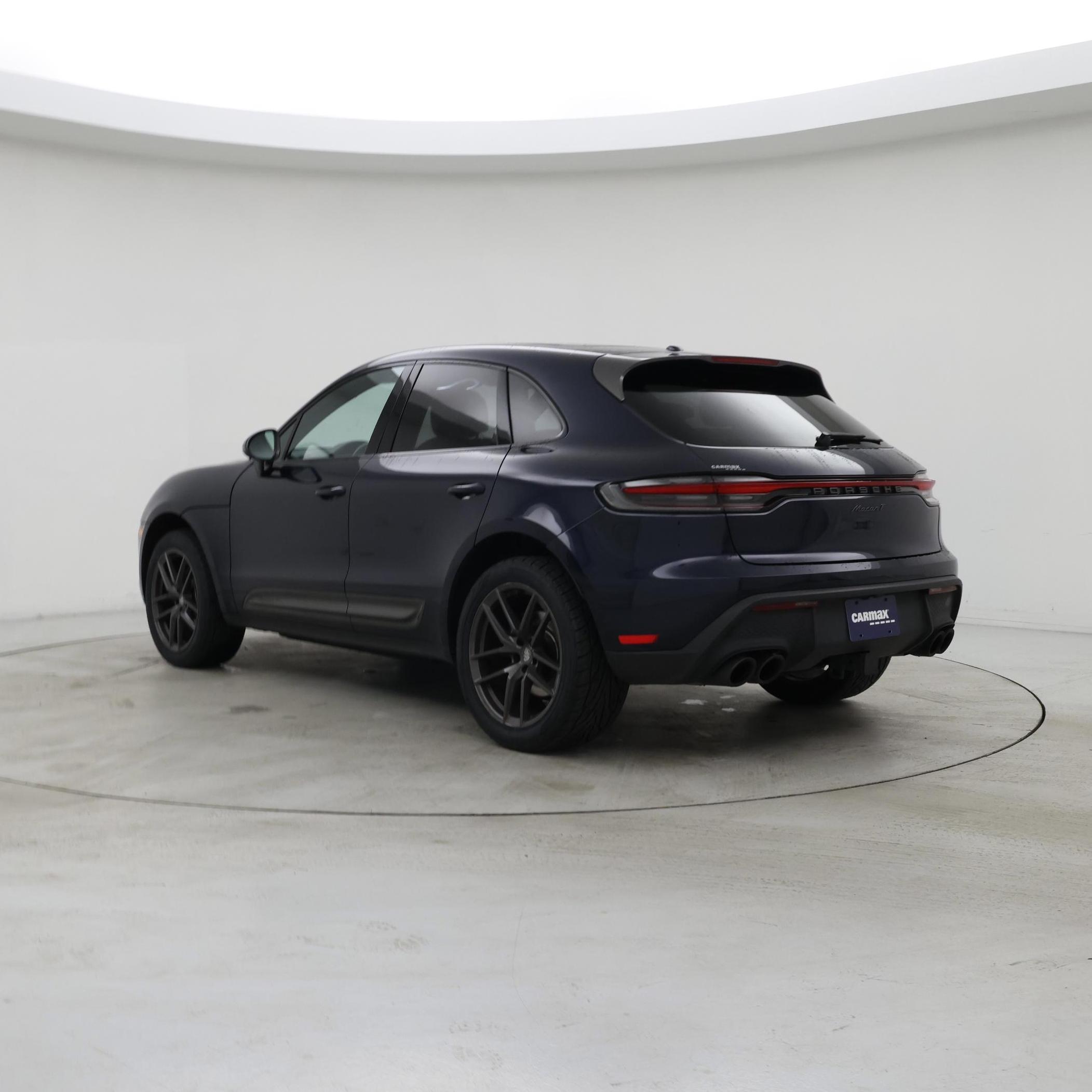 Thumbnail: 2023 Porsche Macan - 2