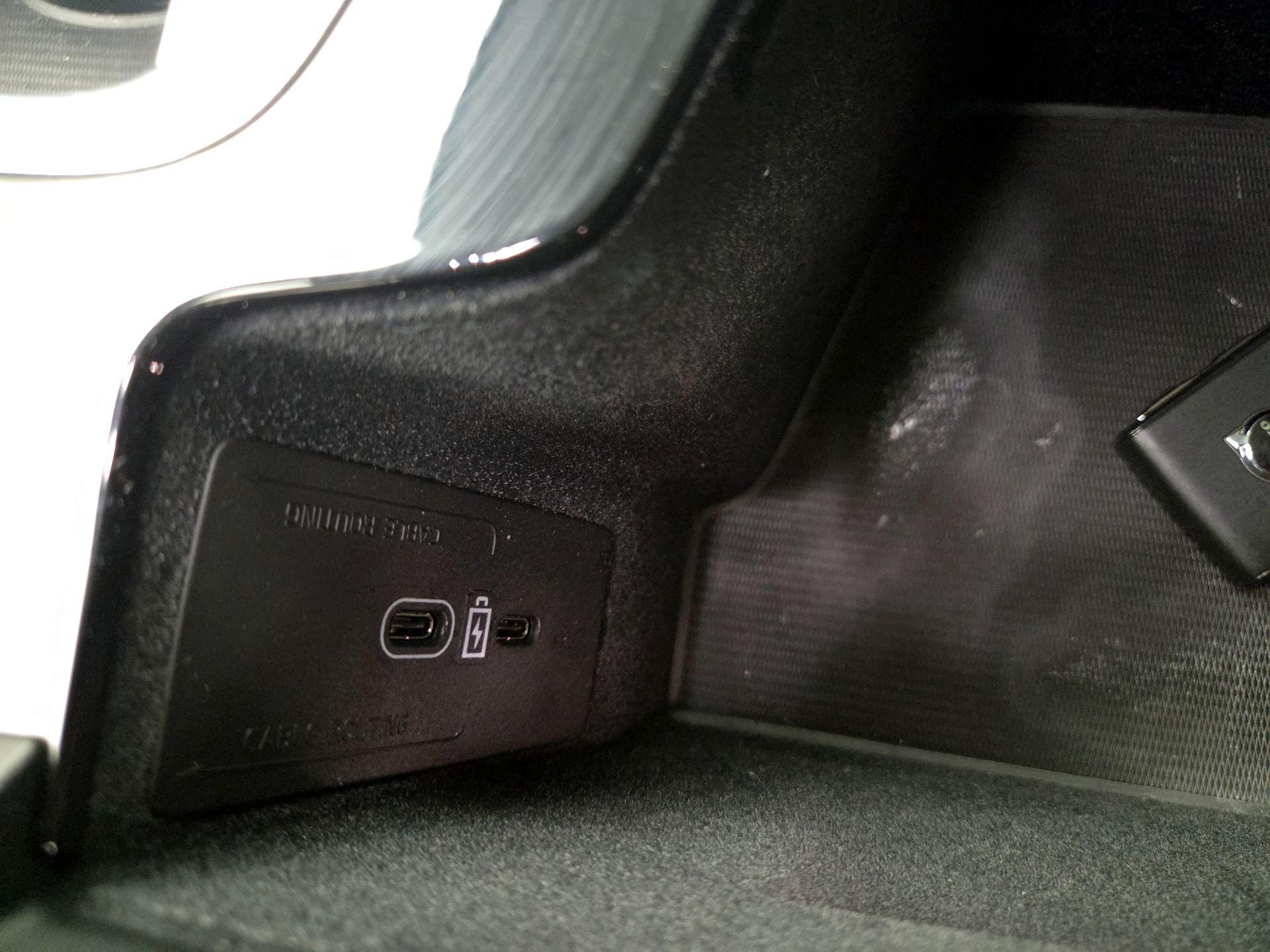 Thumbnail: 2023 Volvo XC60 - 18