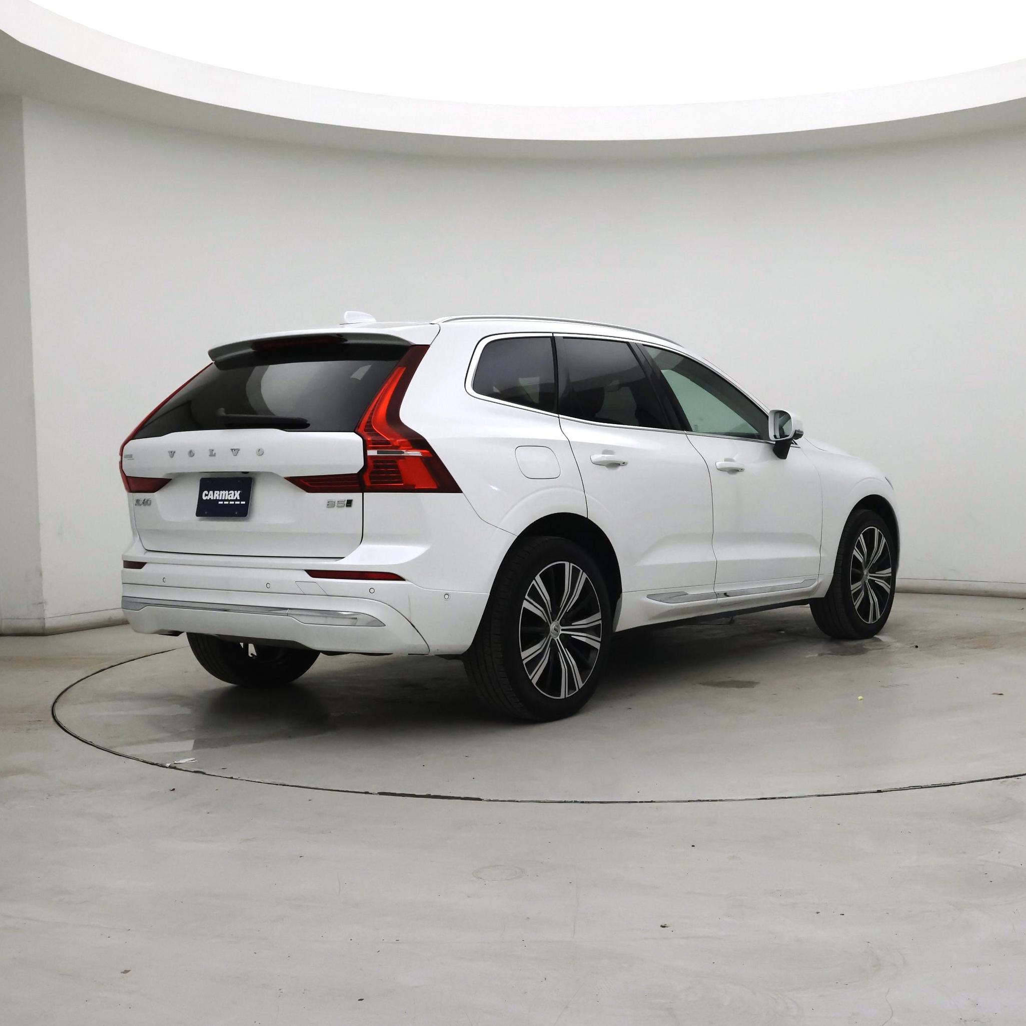 Thumbnail: 2023 Volvo XC60 - 8