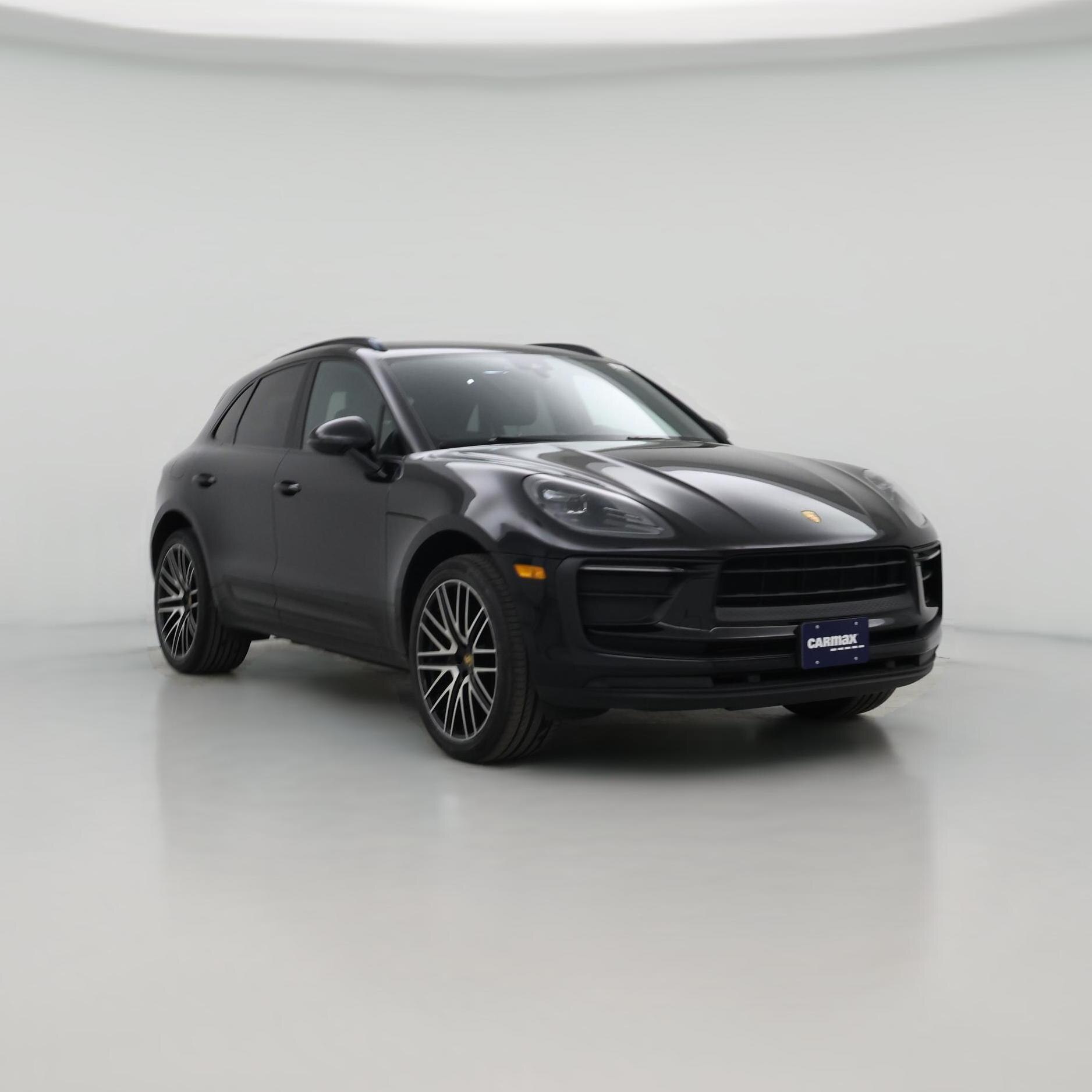 Thumbnail: 2022 Porsche Macan - 1