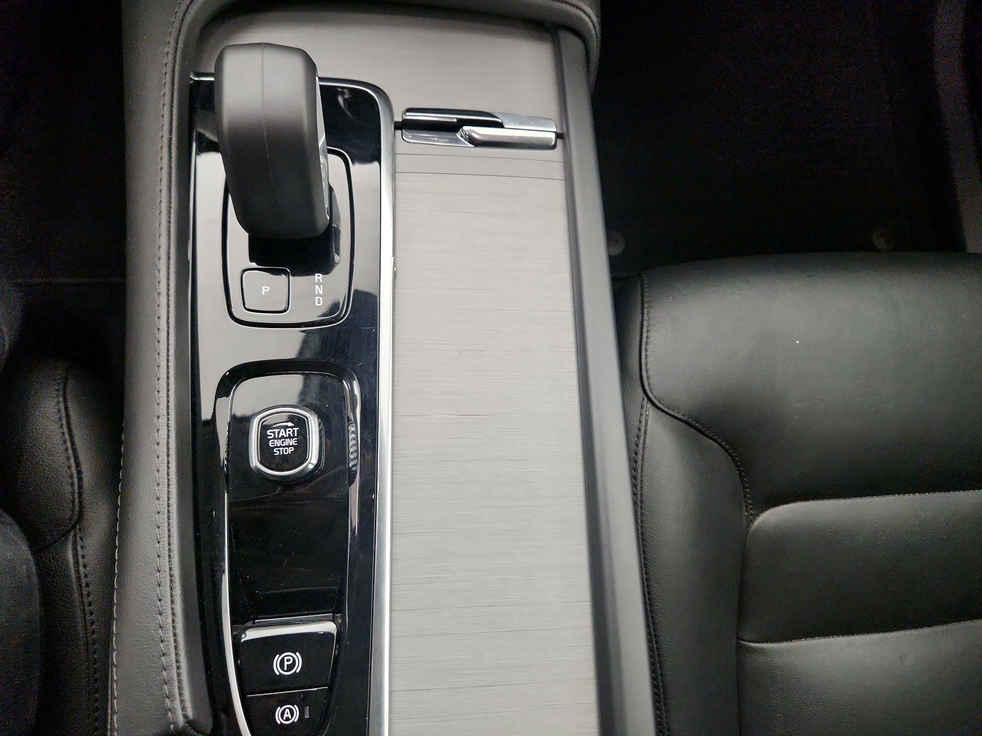 Thumbnail: 2024 Volvo XC90 - 16