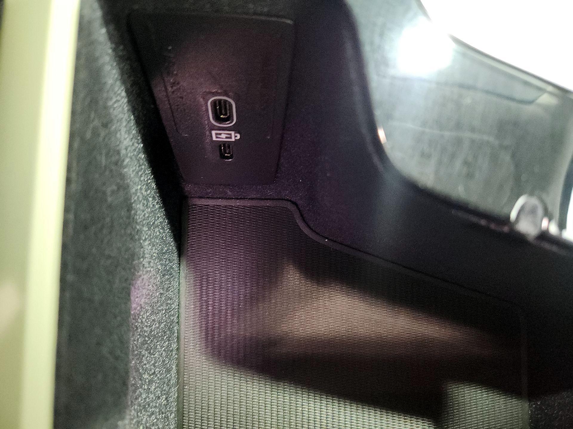 Thumbnail: 2023 Volvo XC90 - 18