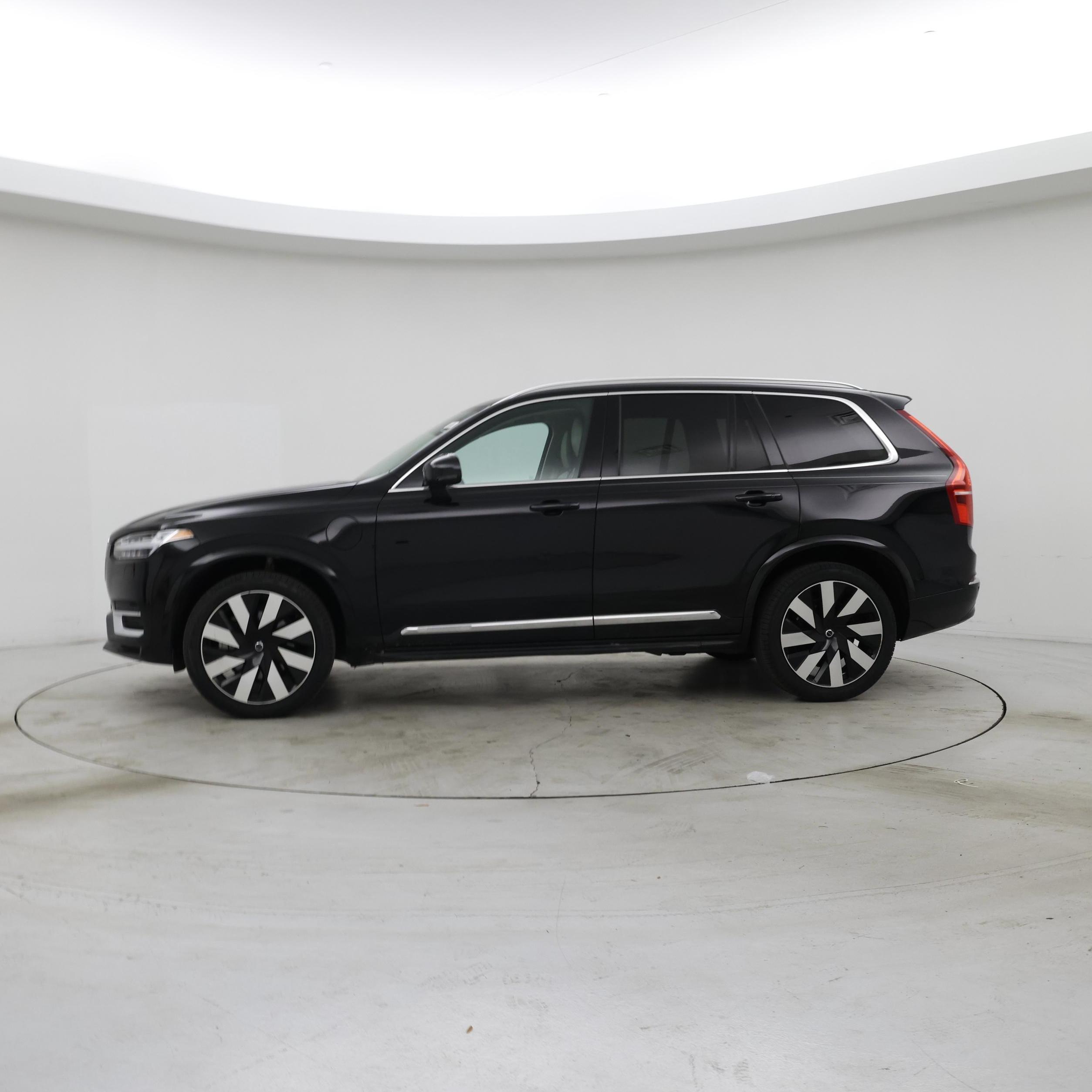 Thumbnail: 2023 Volvo XC90 - 3