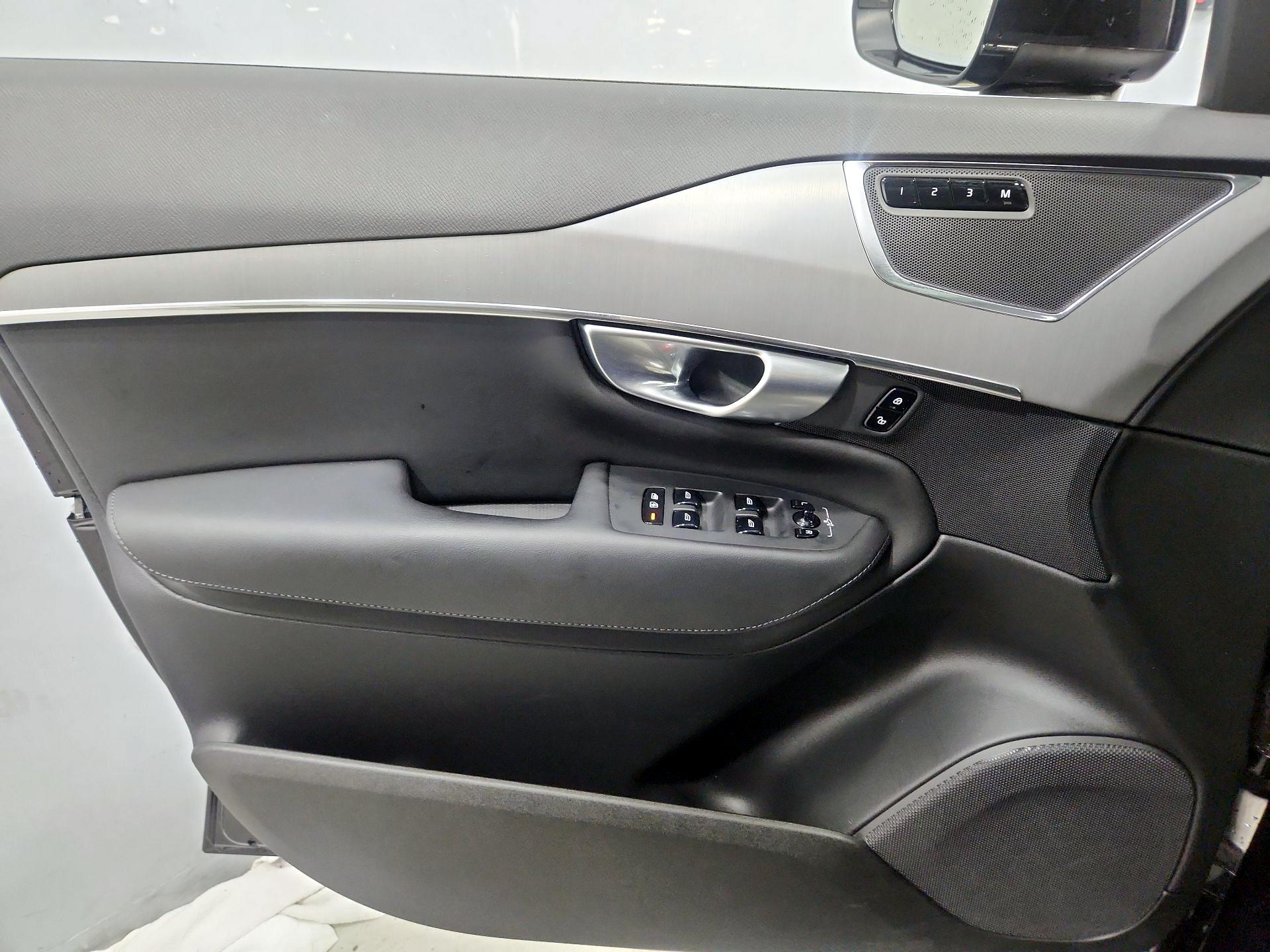 Thumbnail: 2024 Volvo XC90 - 12