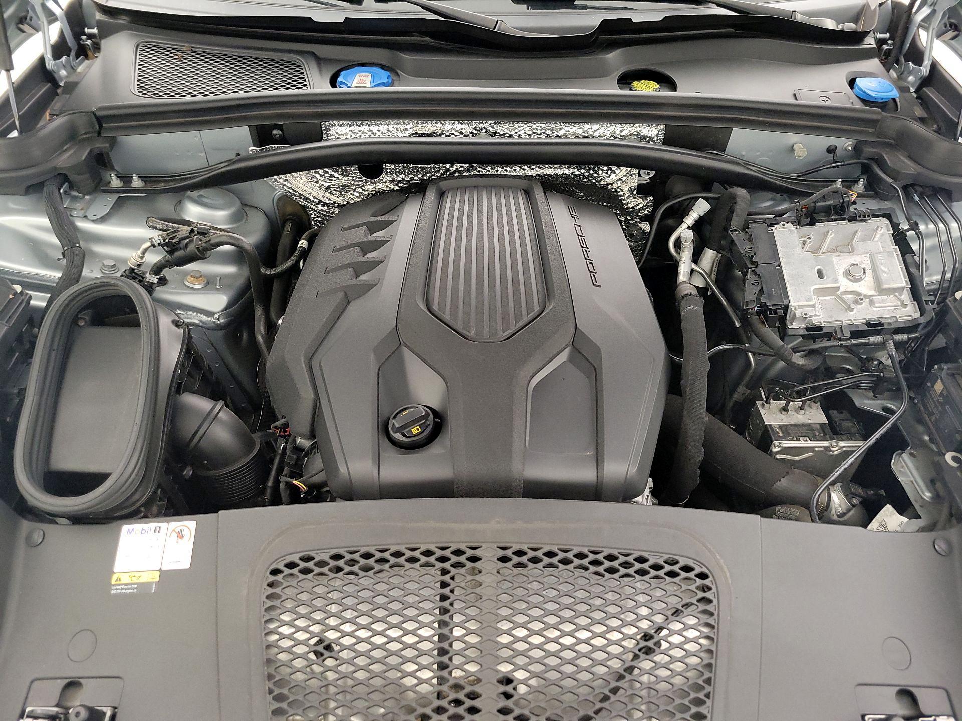 Thumbnail: 2023 Porsche Macan - 20