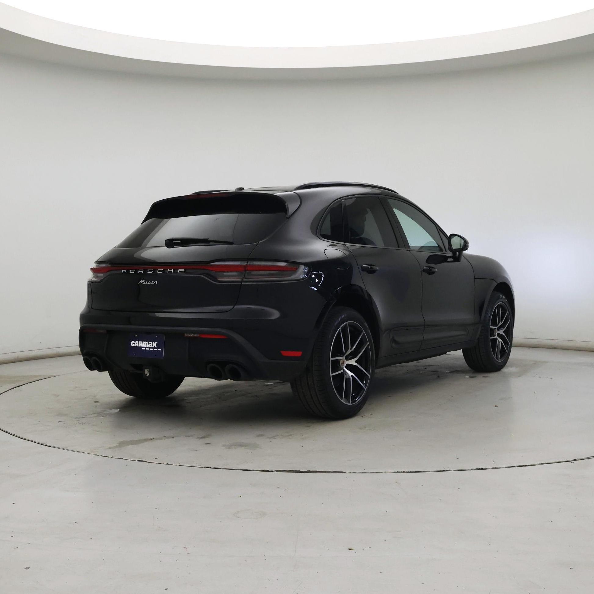 Thumbnail: 2023 Porsche Macan - 8