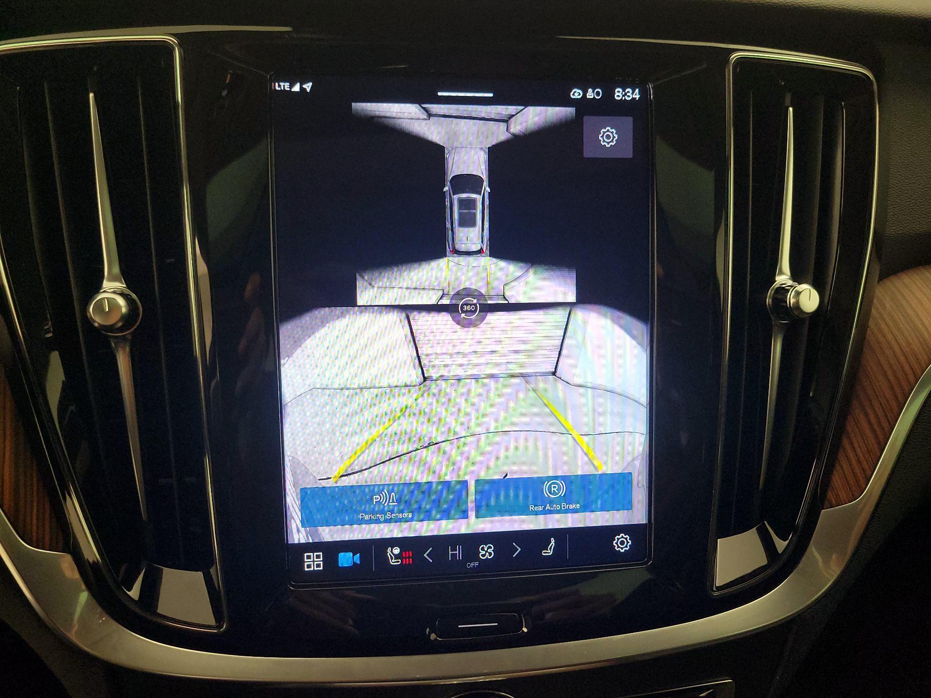 Thumbnail: 2025 Volvo S60 - 14