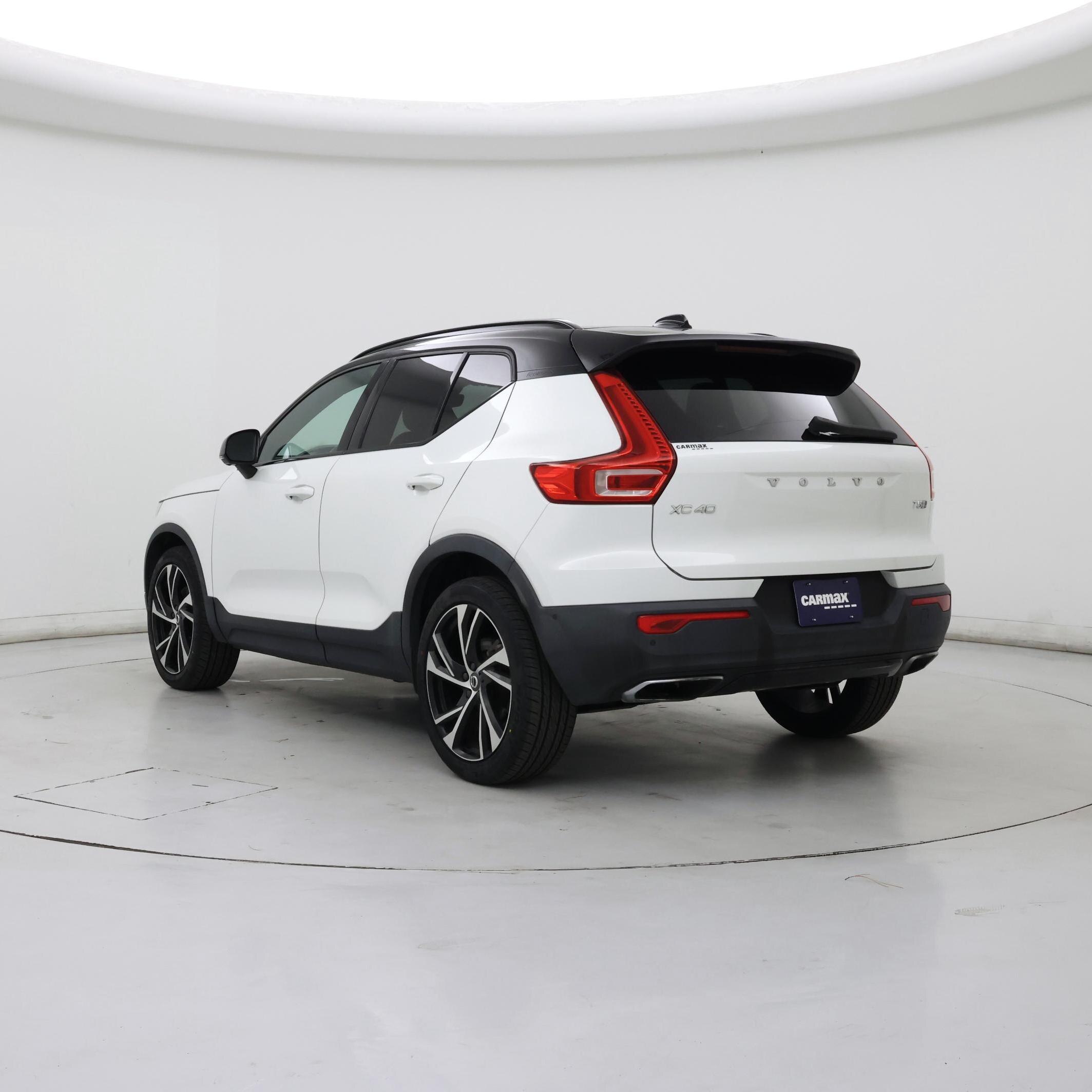 Thumbnail: 2020 Volvo XC40 - 2