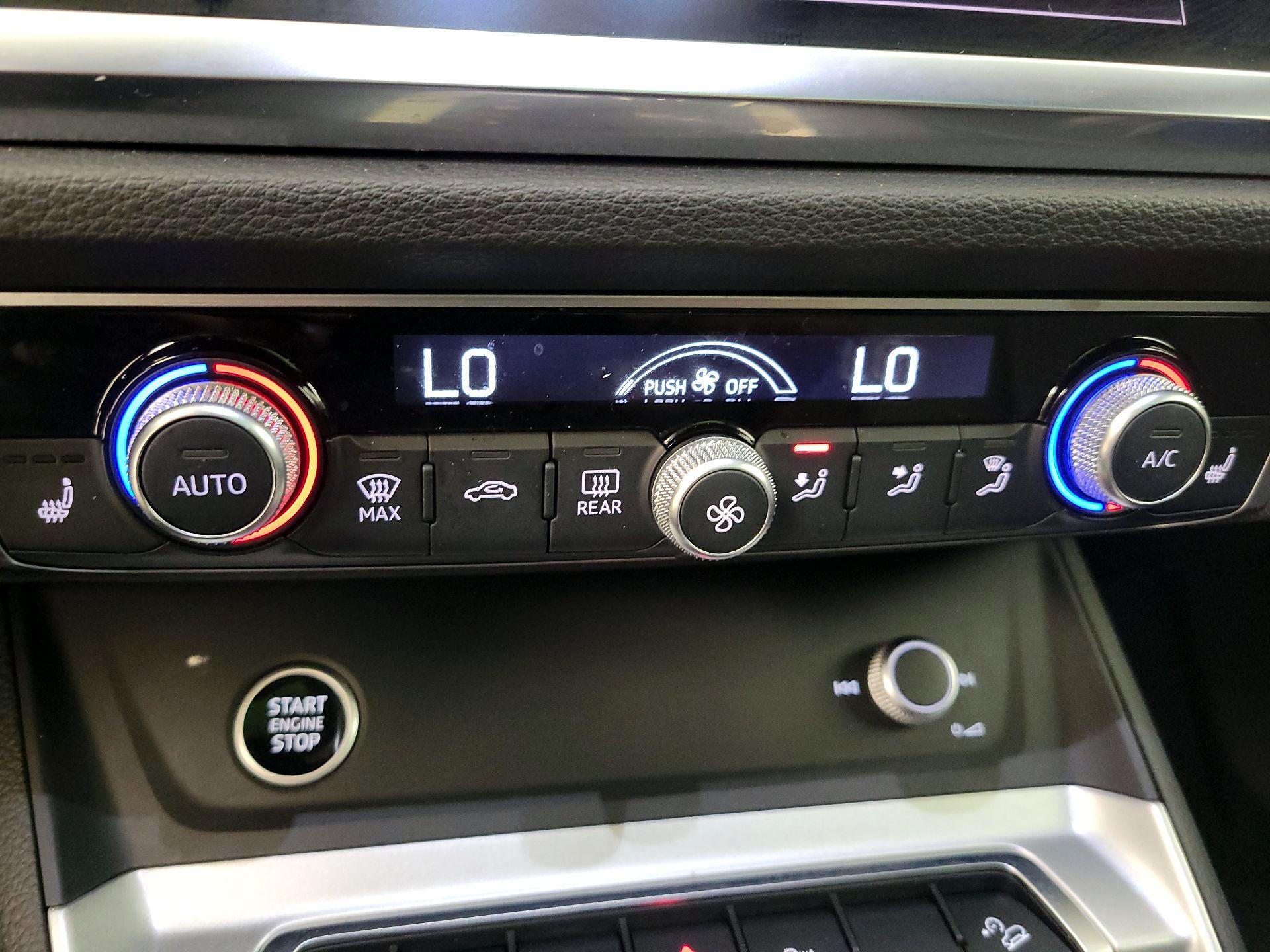 Thumbnail: 2024 Audi Q3 - 16