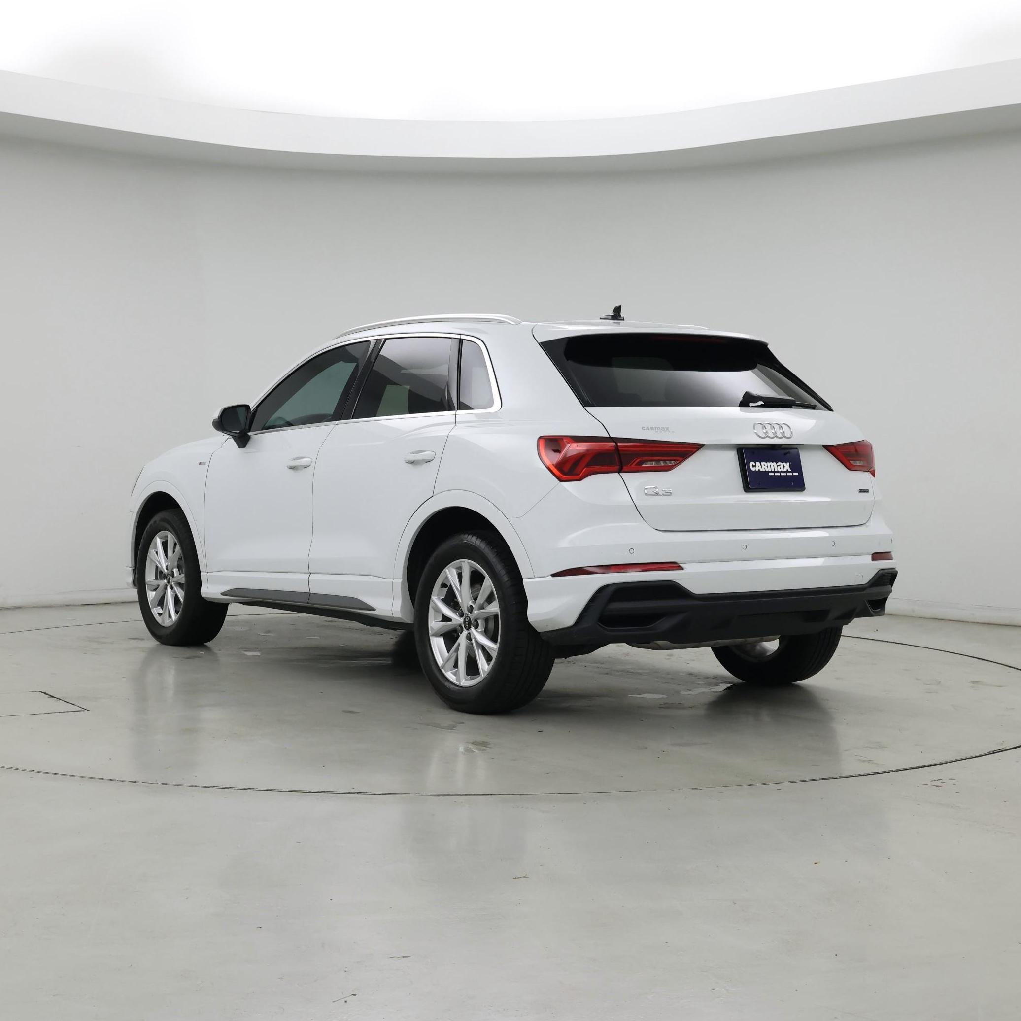 Thumbnail: 2024 Audi Q3 - 2