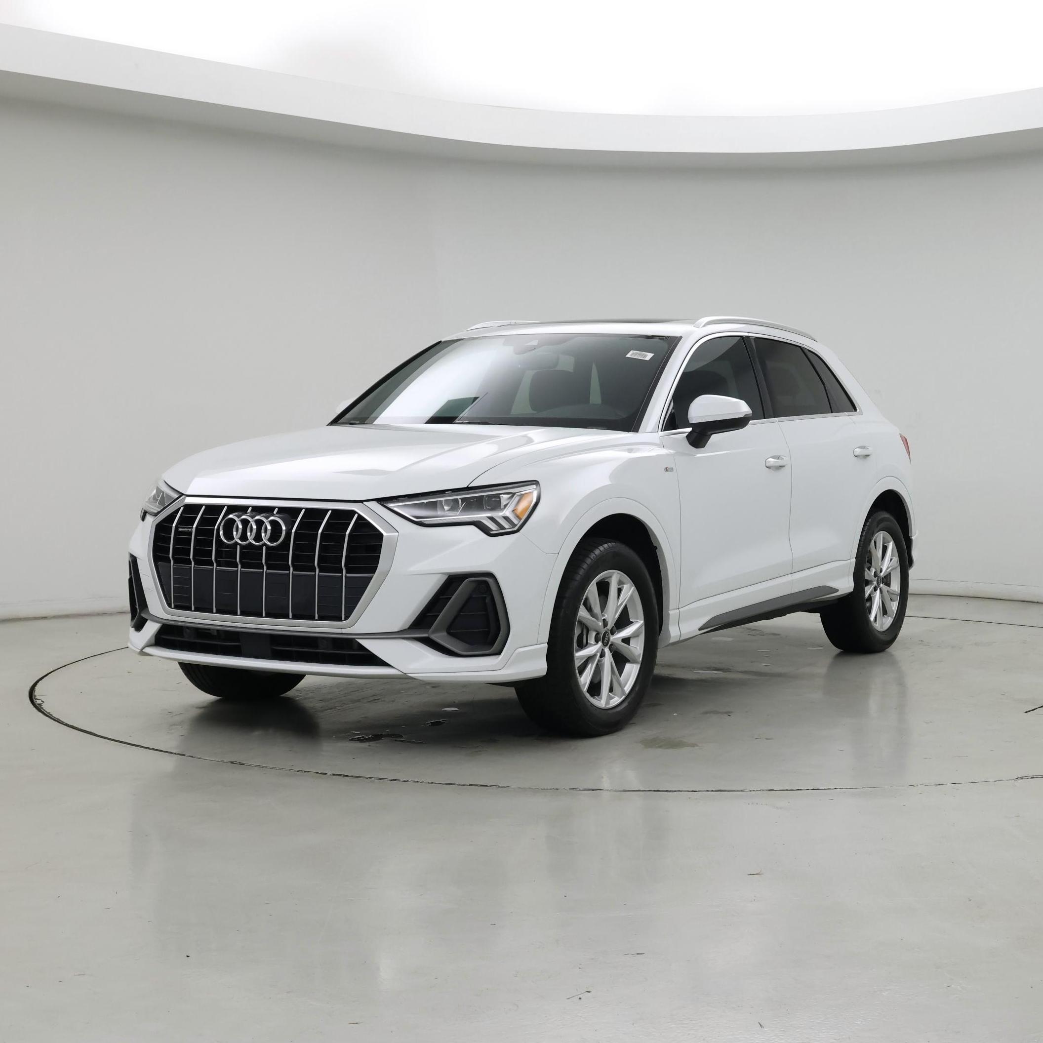 Thumbnail: 2024 Audi Q3 - 4