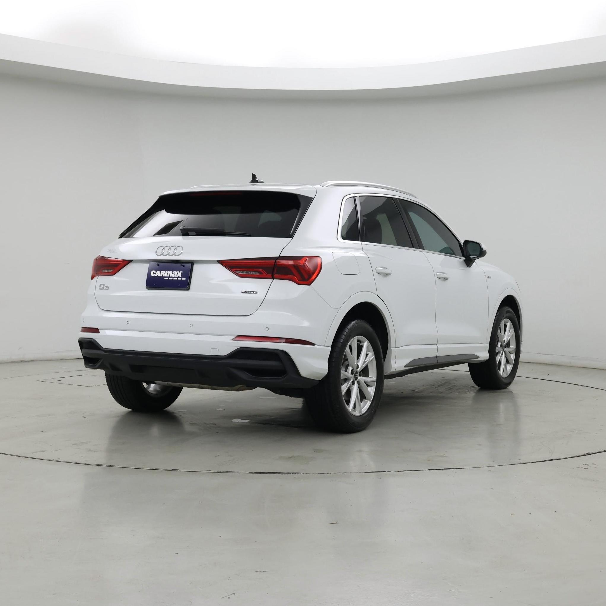 Thumbnail: 2024 Audi Q3 - 8