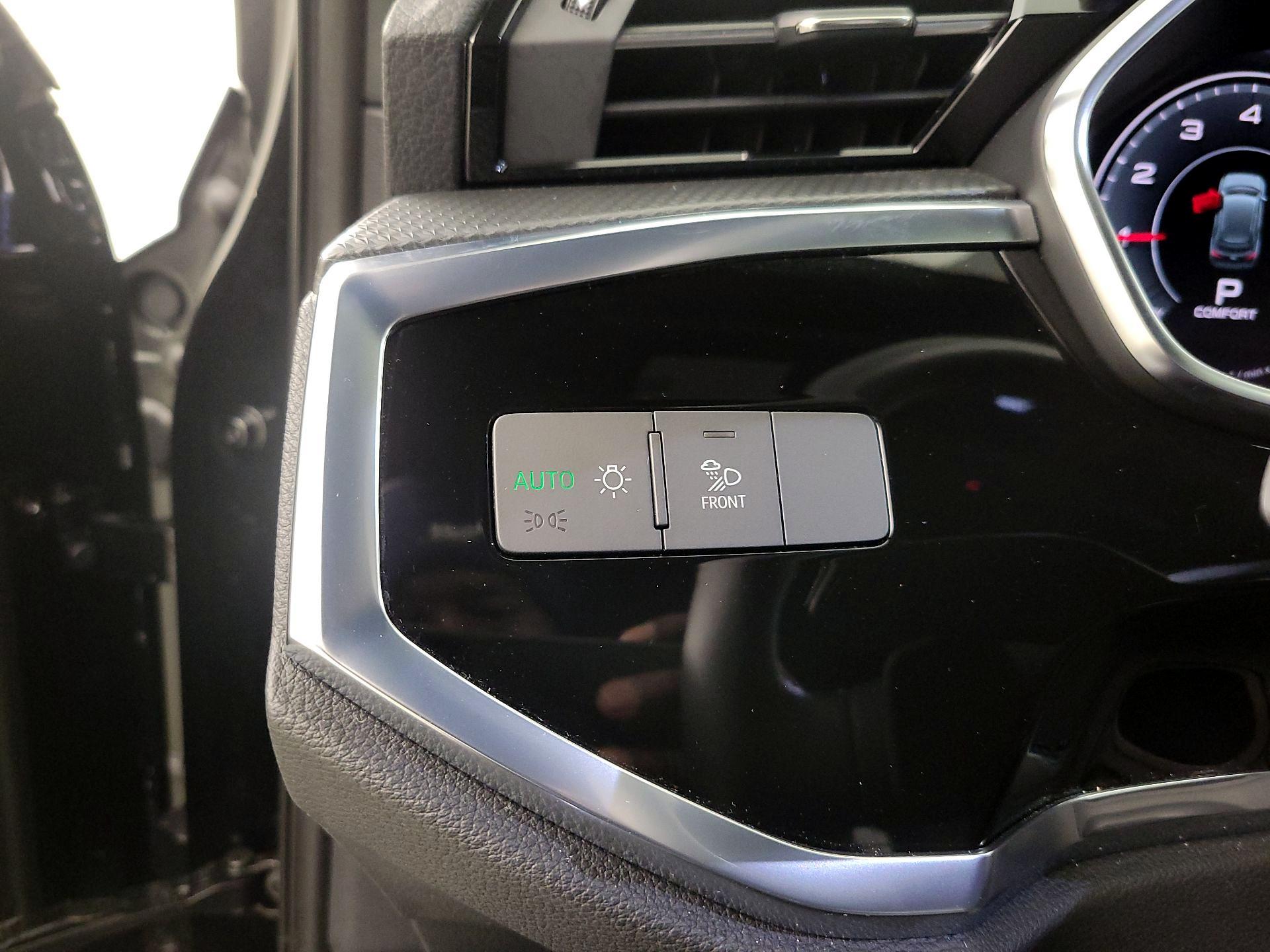 Thumbnail: 2023 Audi Q3 - 13