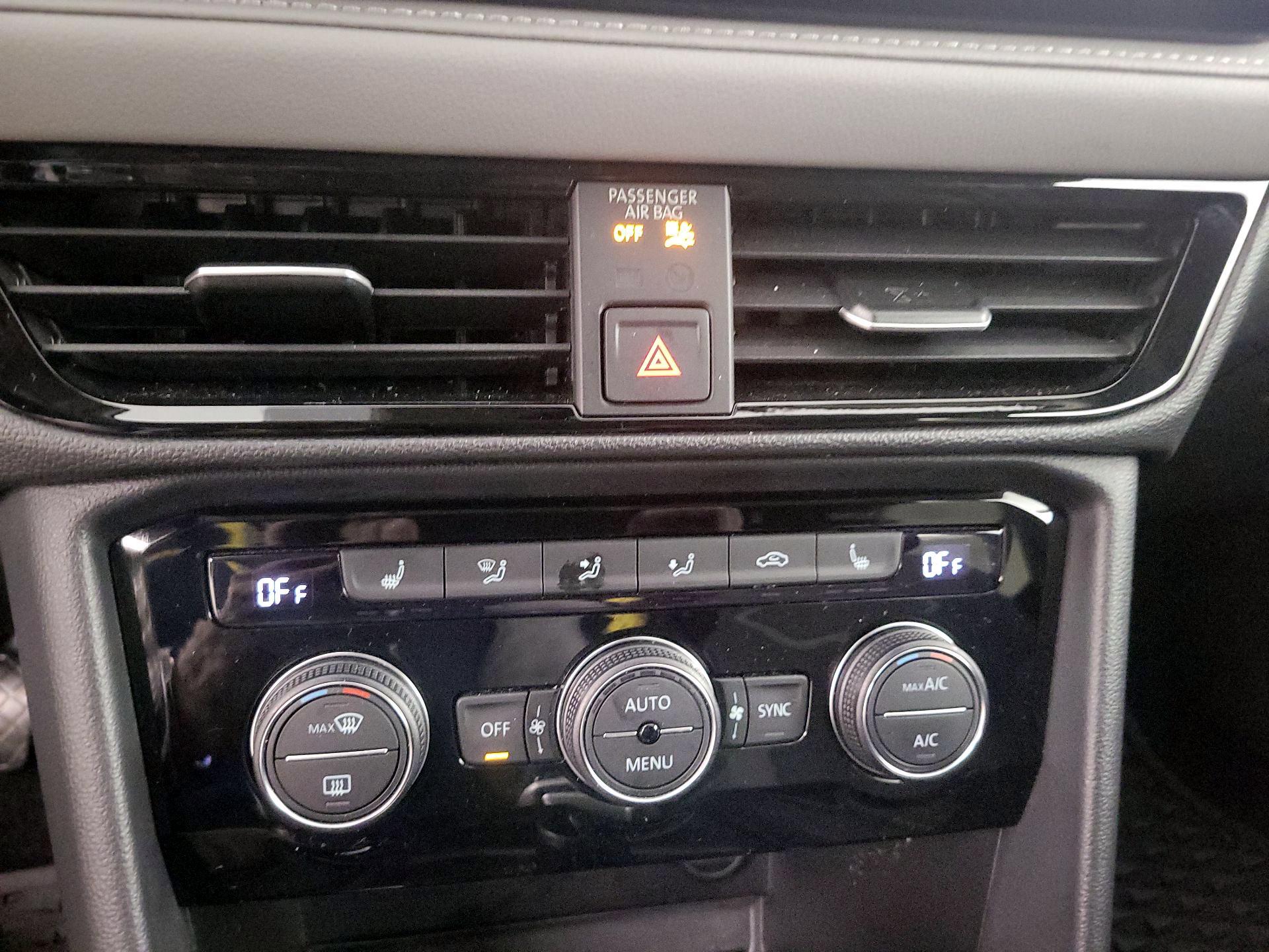 Thumbnail: 2024 Volkswagen Taos - 16