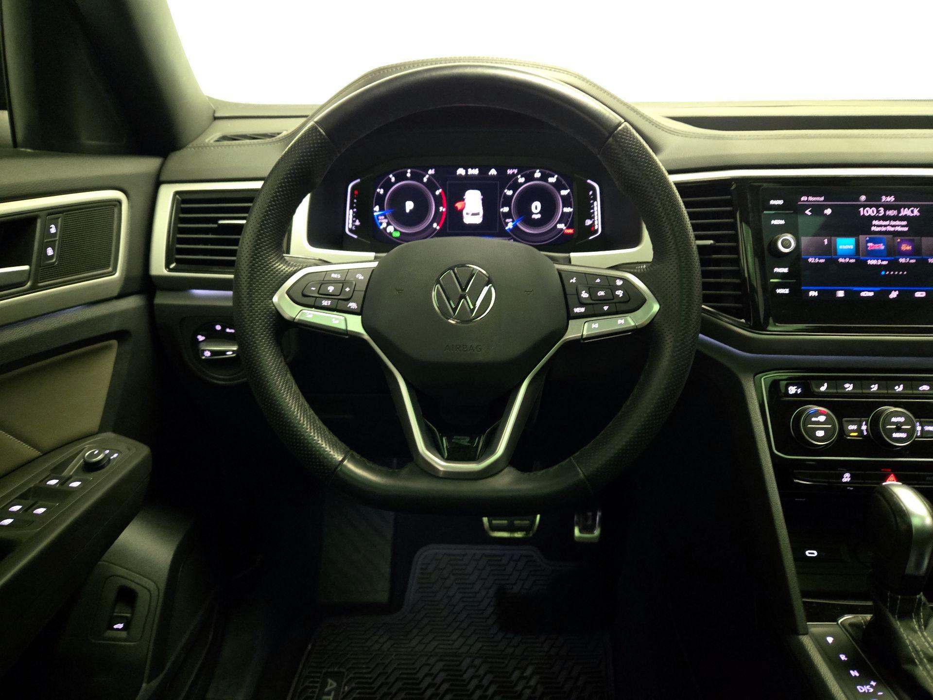 Thumbnail: 2023 Volkswagen Atlas - 10