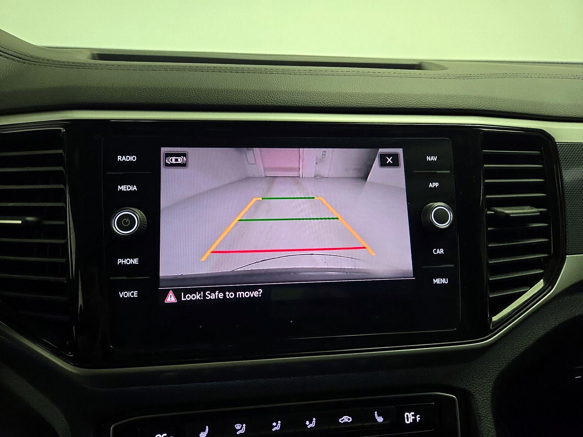 Thumbnail: 2023 Volkswagen Atlas - 13