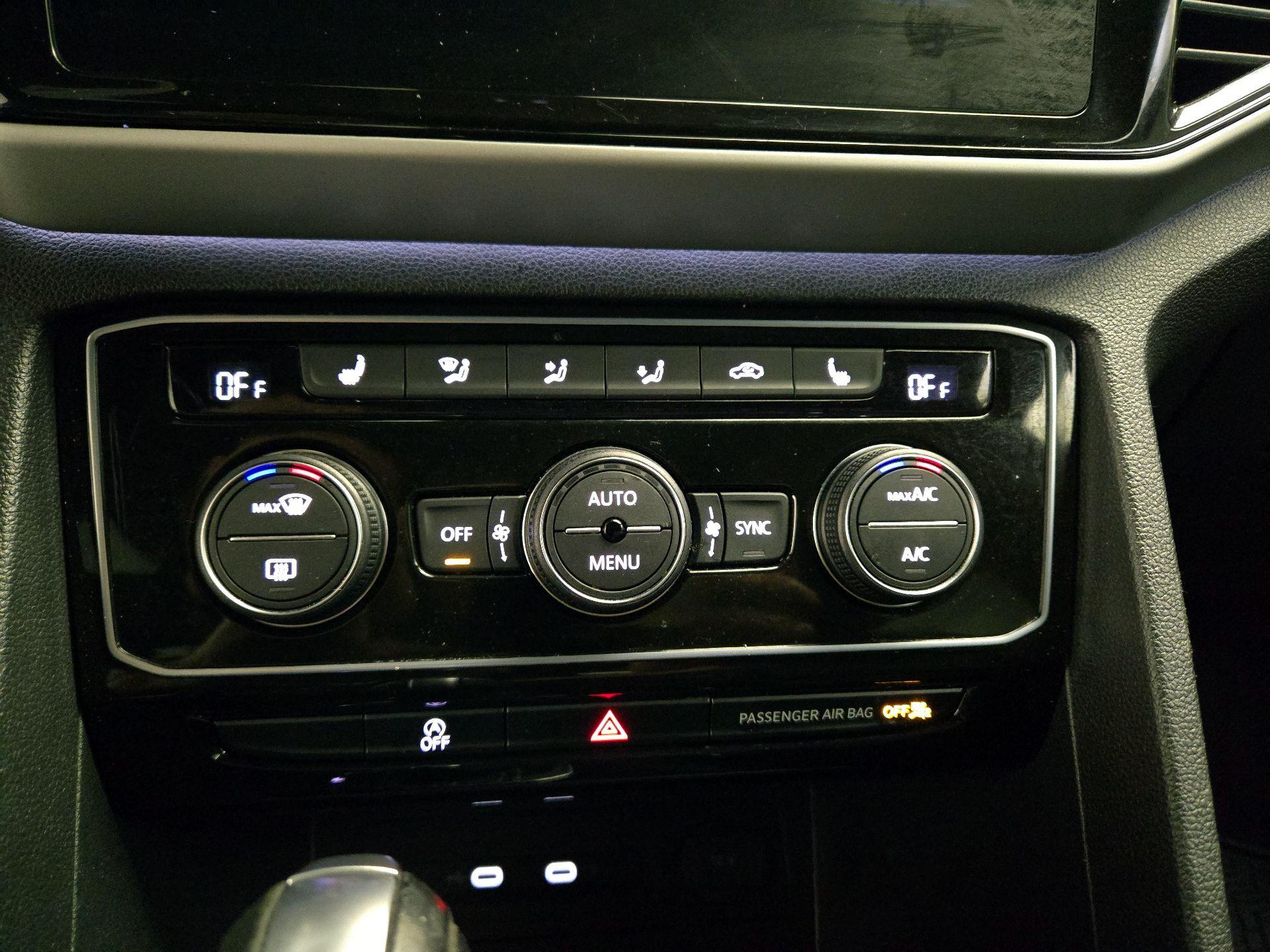 Thumbnail: 2023 Volkswagen Atlas - 15