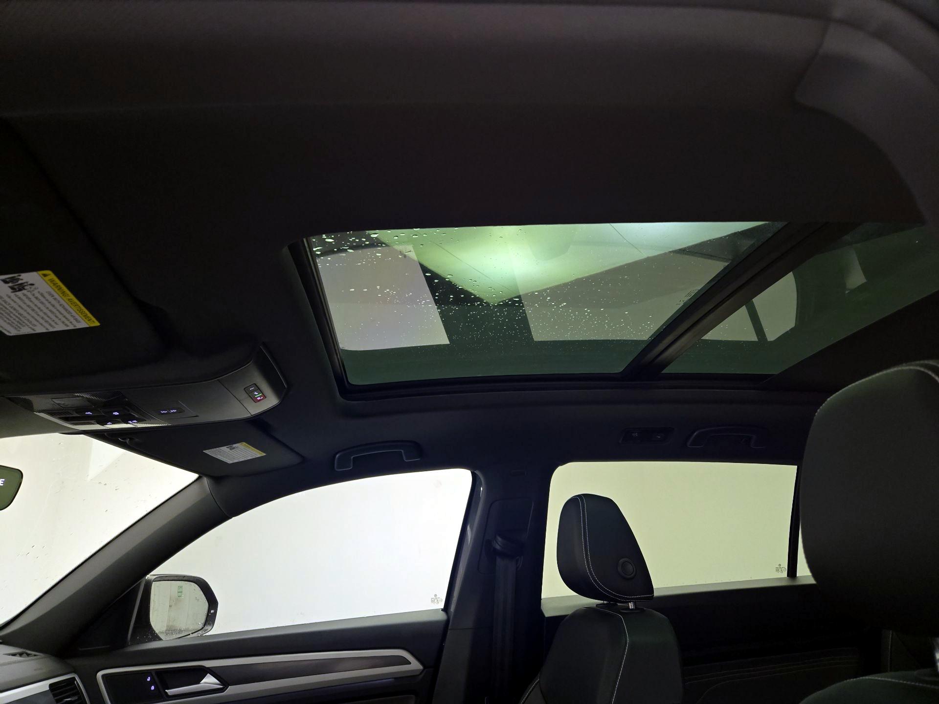 Thumbnail: 2023 Volkswagen Atlas - 18