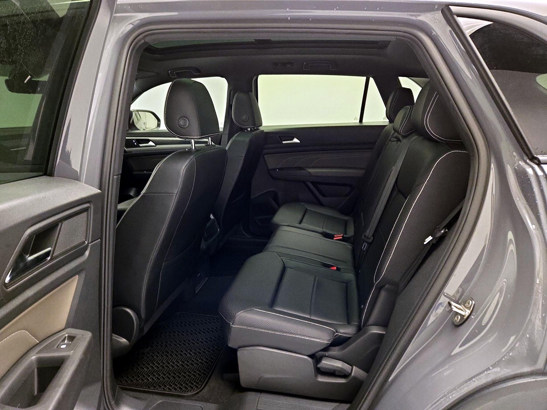 Thumbnail: 2023 Volkswagen Atlas - 19