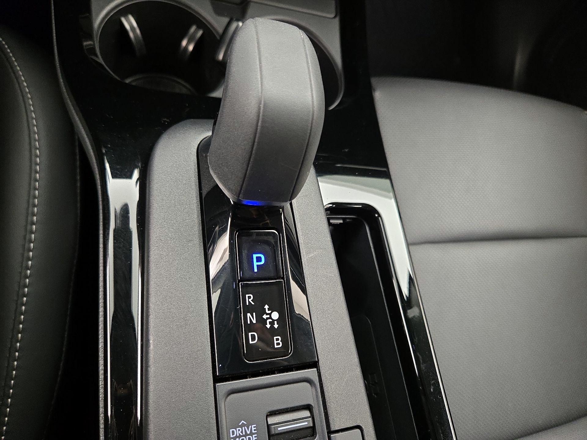 Thumbnail: 2024 Toyota Prius - 17