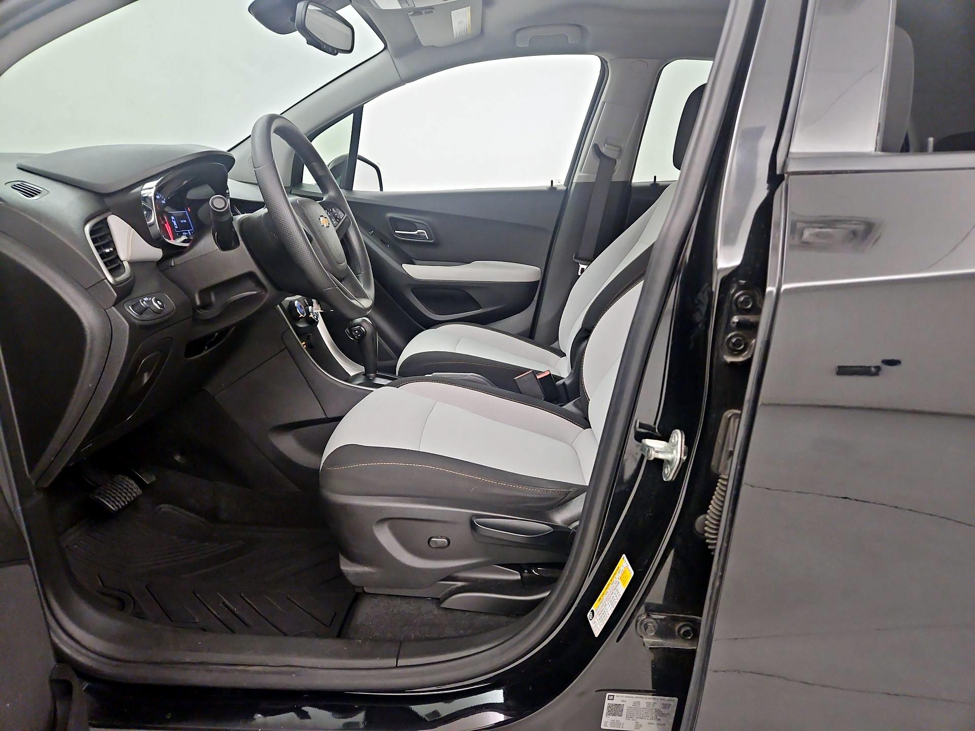 Thumbnail: 2020 Chevrolet Trax - 11