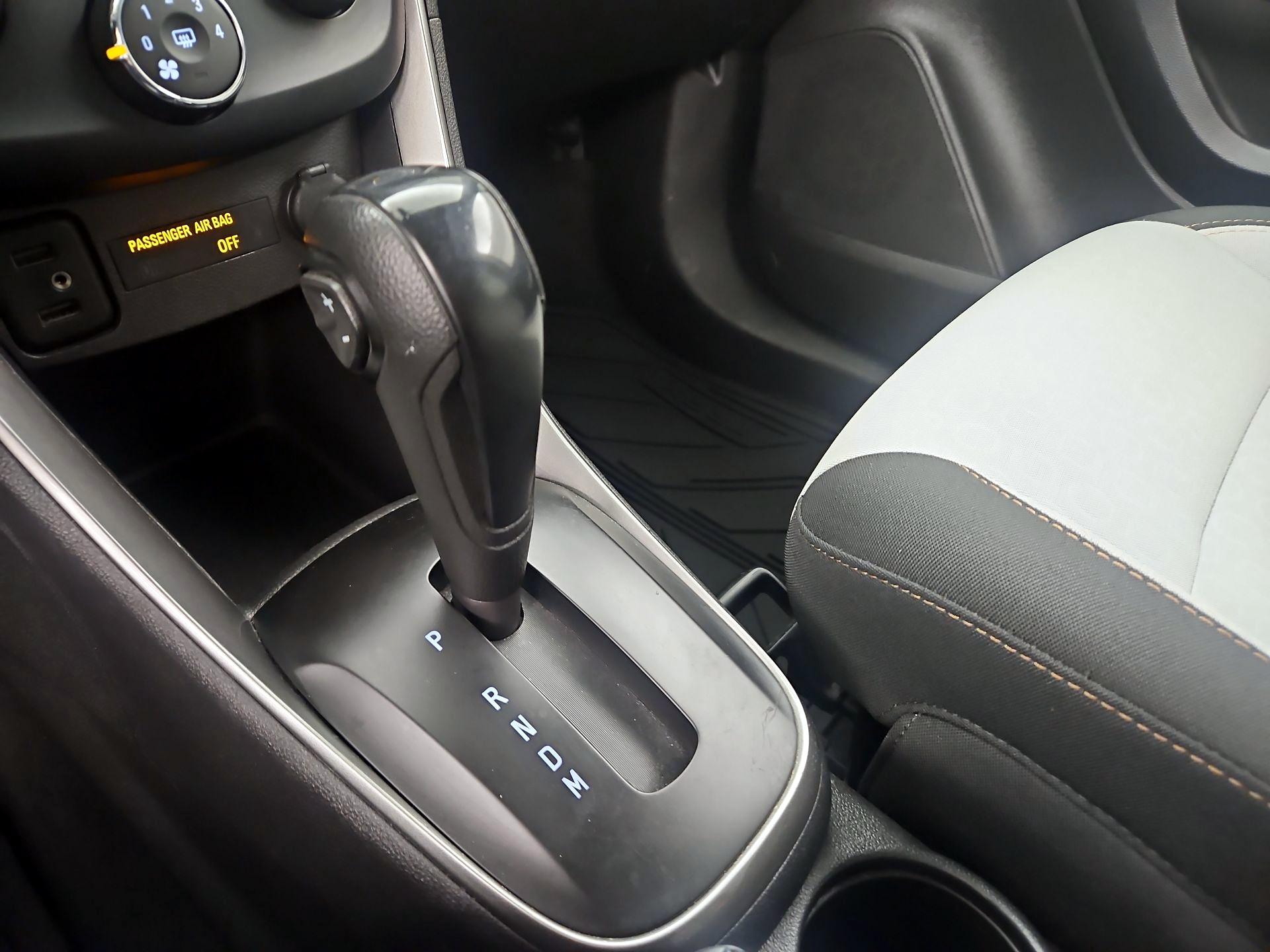 Thumbnail: 2020 Chevrolet Trax - 17