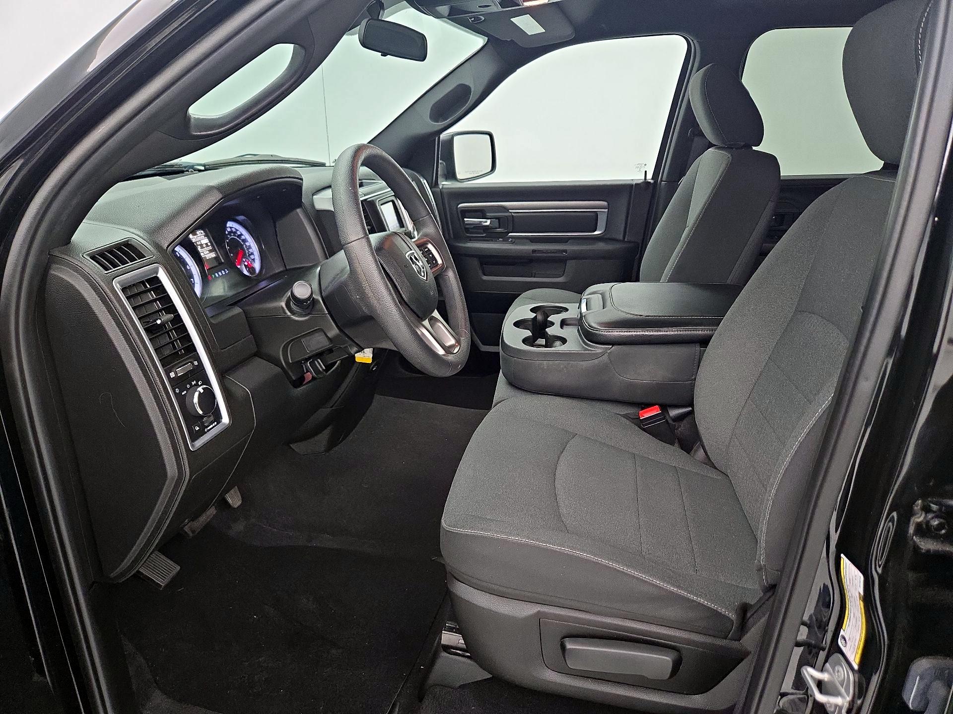 Thumbnail: 2022 RAM 1500 Classic - 11