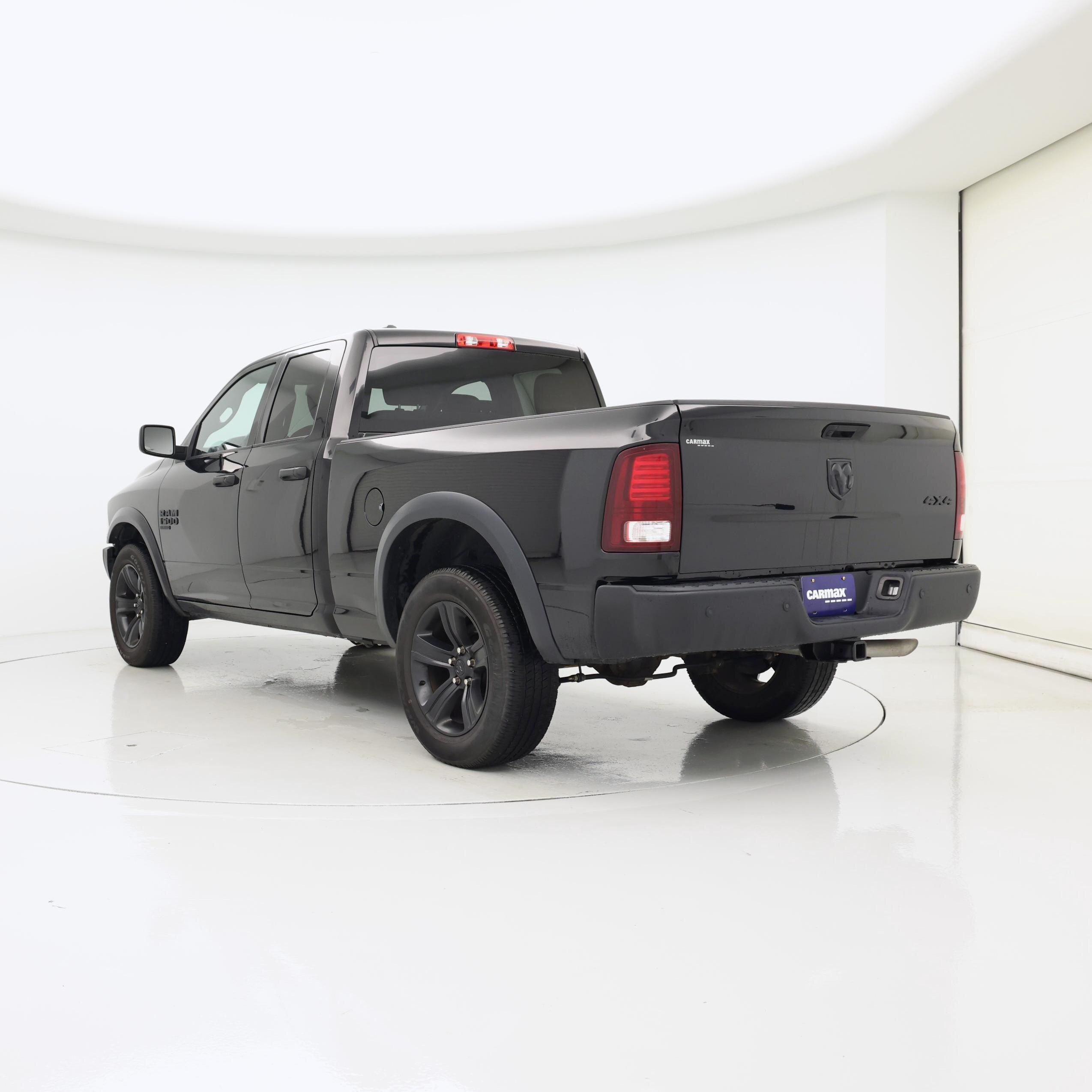 Thumbnail: 2022 RAM 1500 Classic - 2