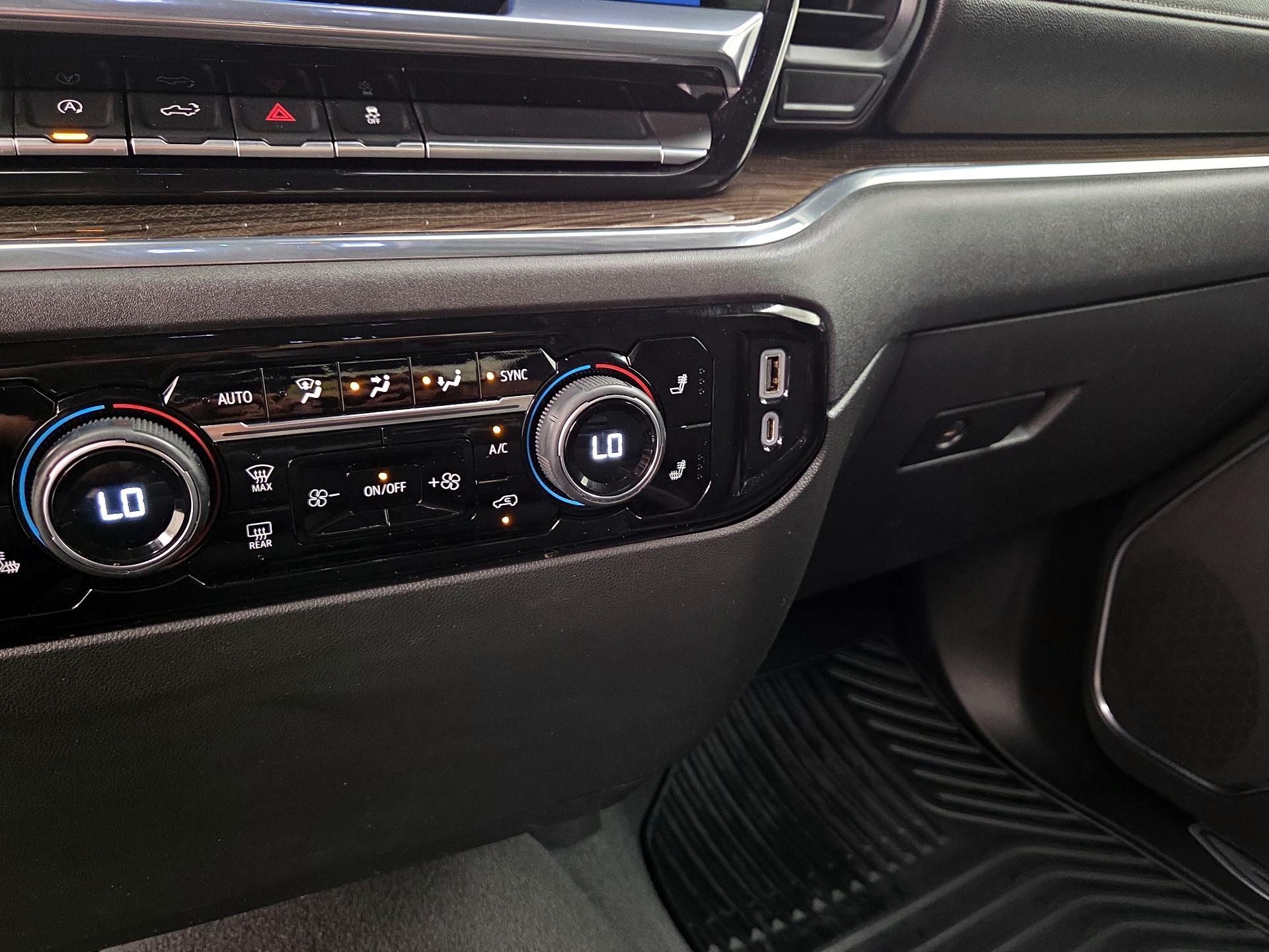 Thumbnail: 2023 Chevrolet Silverado 1500 - 17