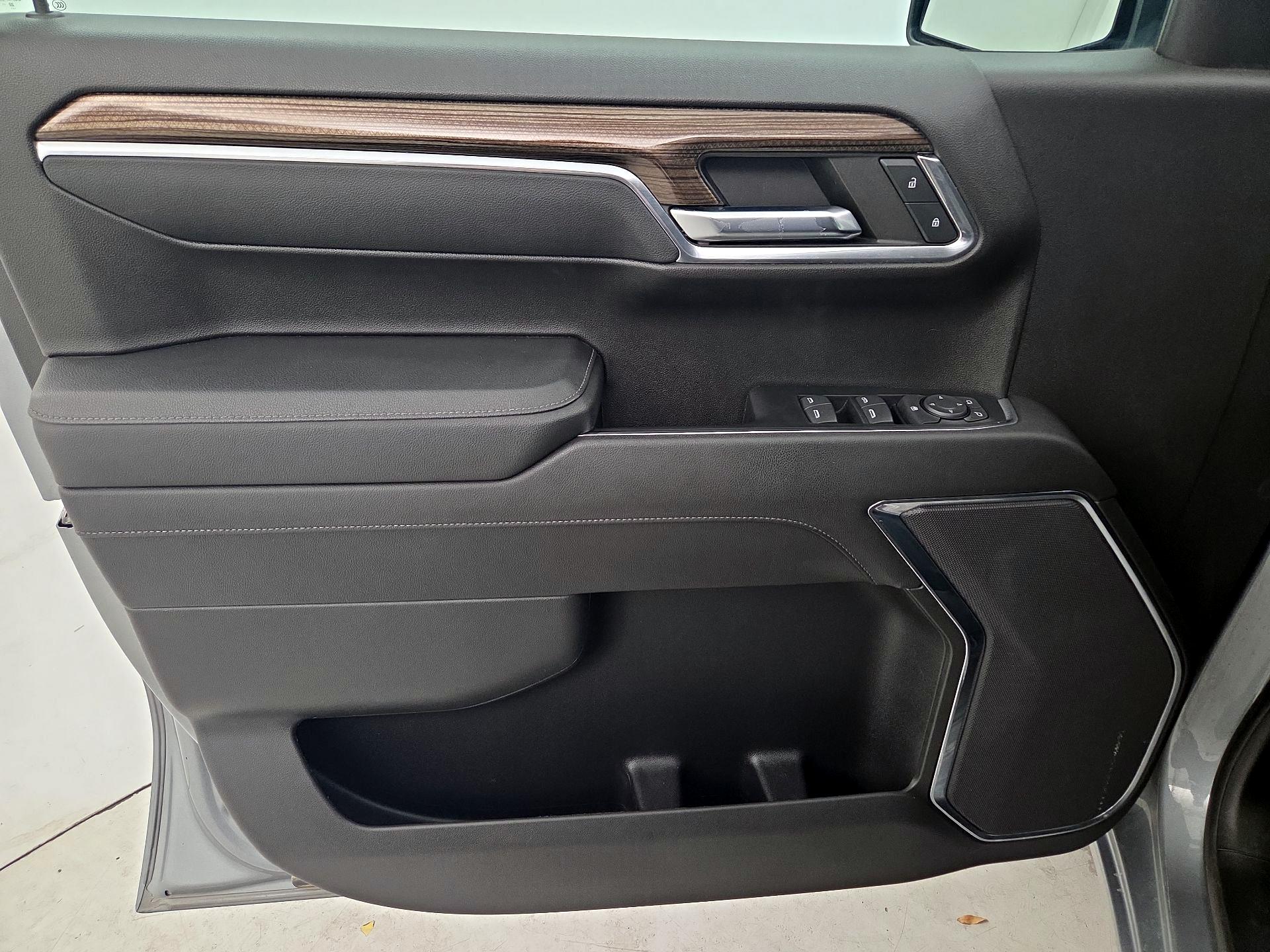 Thumbnail: 2023 Chevrolet Silverado 1500 - 12