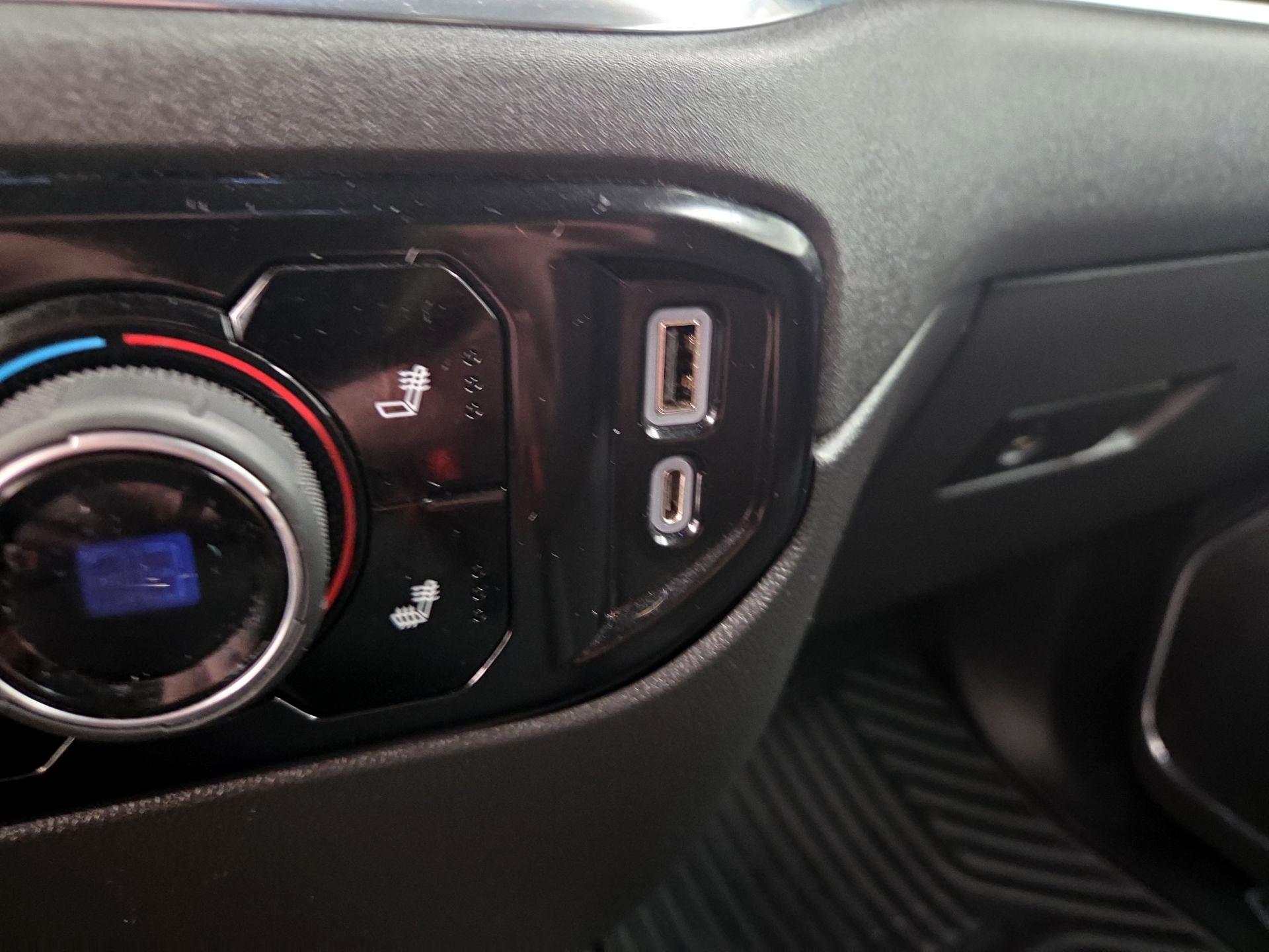 Thumbnail: 2023 Chevrolet Silverado 1500 - 19