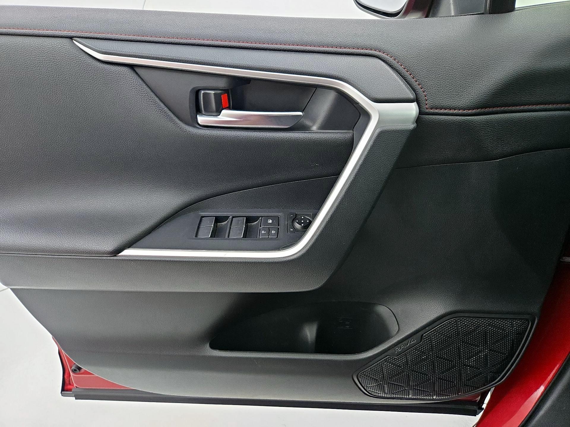 Thumbnail: 2023 Toyota RAV4 - 12