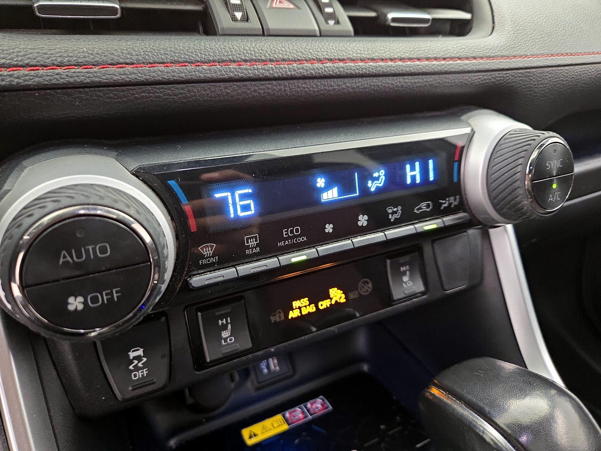 Thumbnail: 2023 Toyota RAV4 - 16