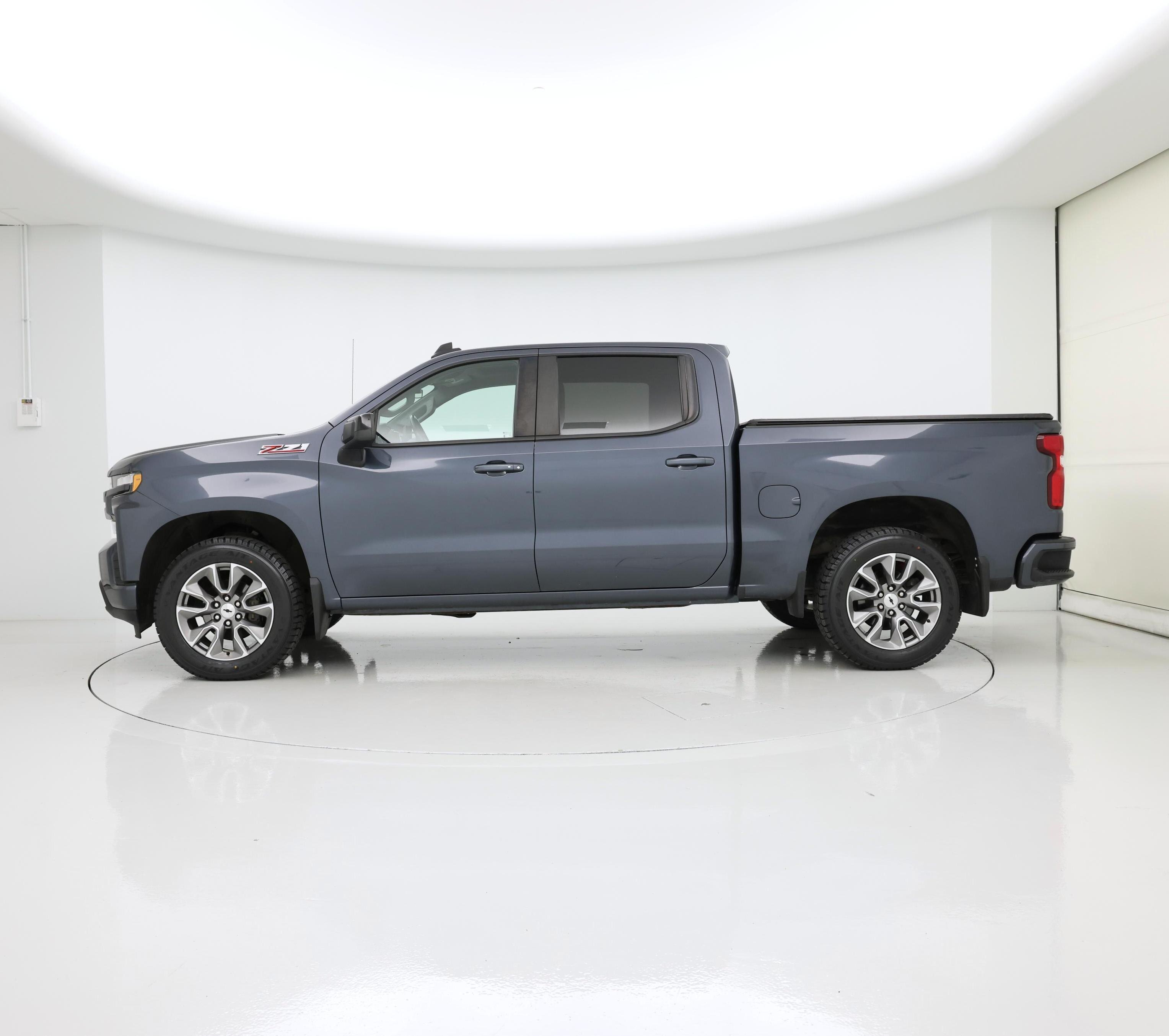 Thumbnail: 2021 Chevrolet Silverado 1500 - 3