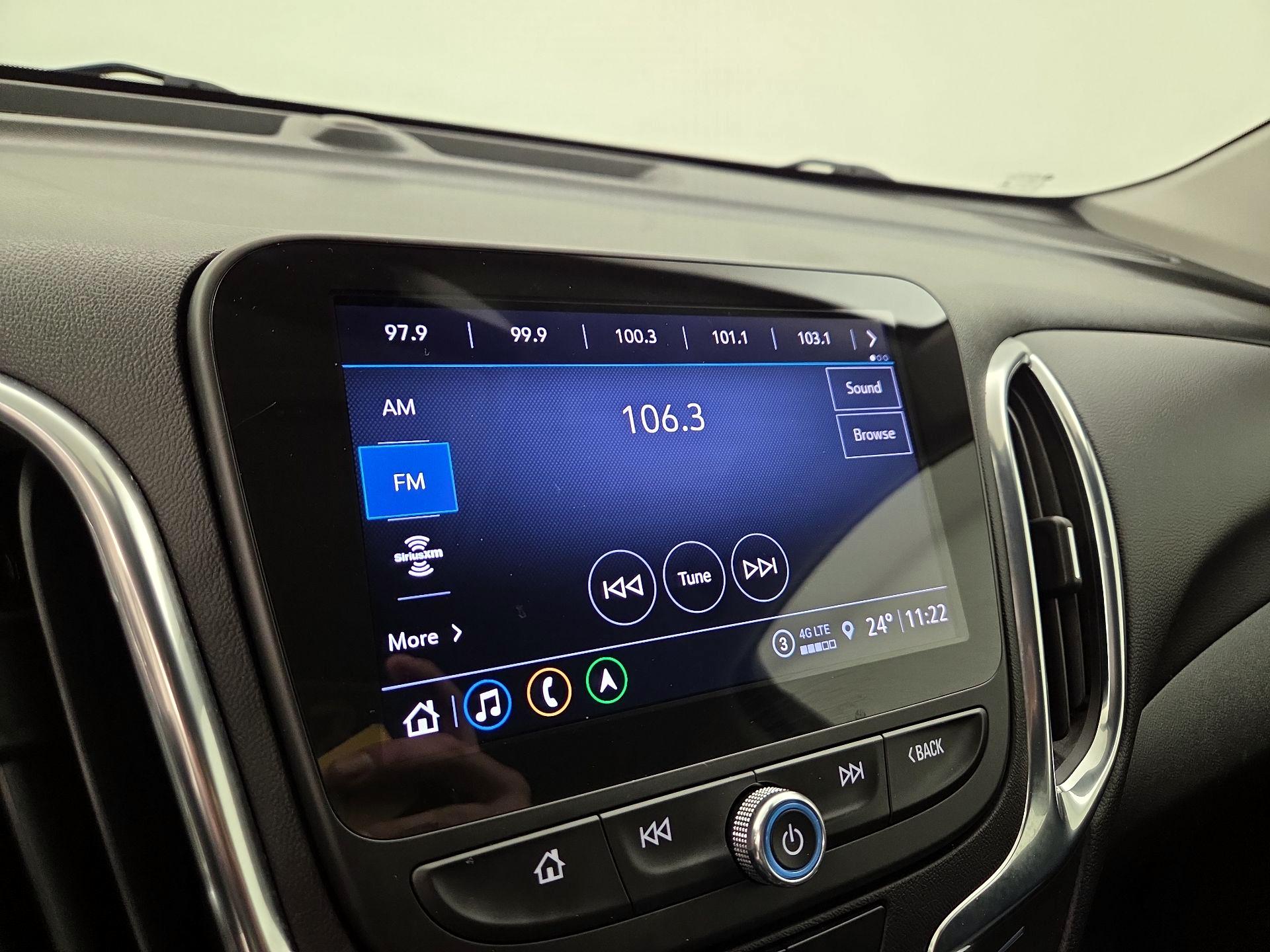 Thumbnail: 2022 Chevrolet Equinox - 16