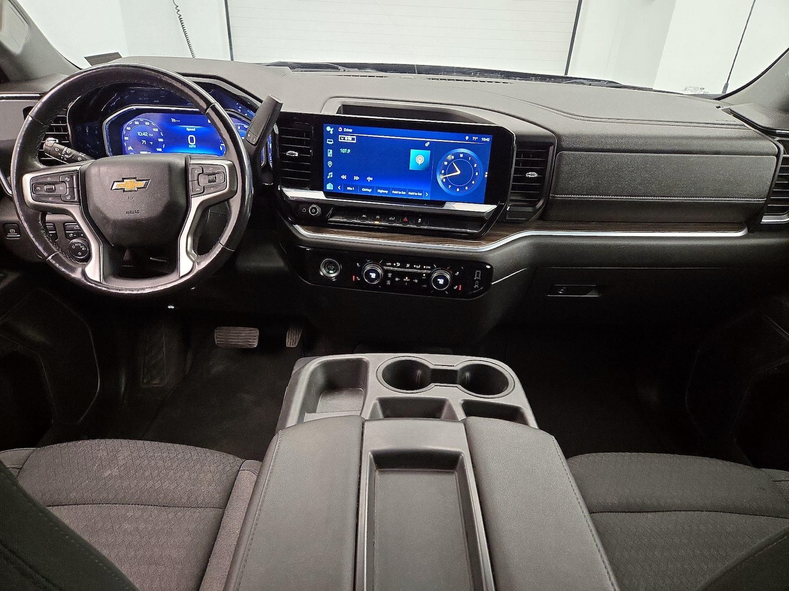 2022 Chevrolet Silverado 1500 LT - Photo 10