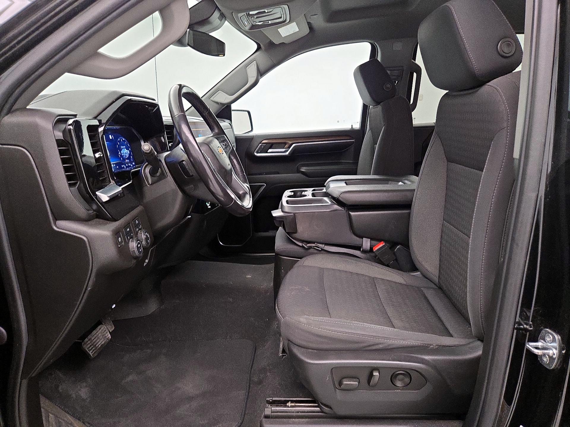 Thumbnail: 2022 Chevrolet Silverado 1500 - 11