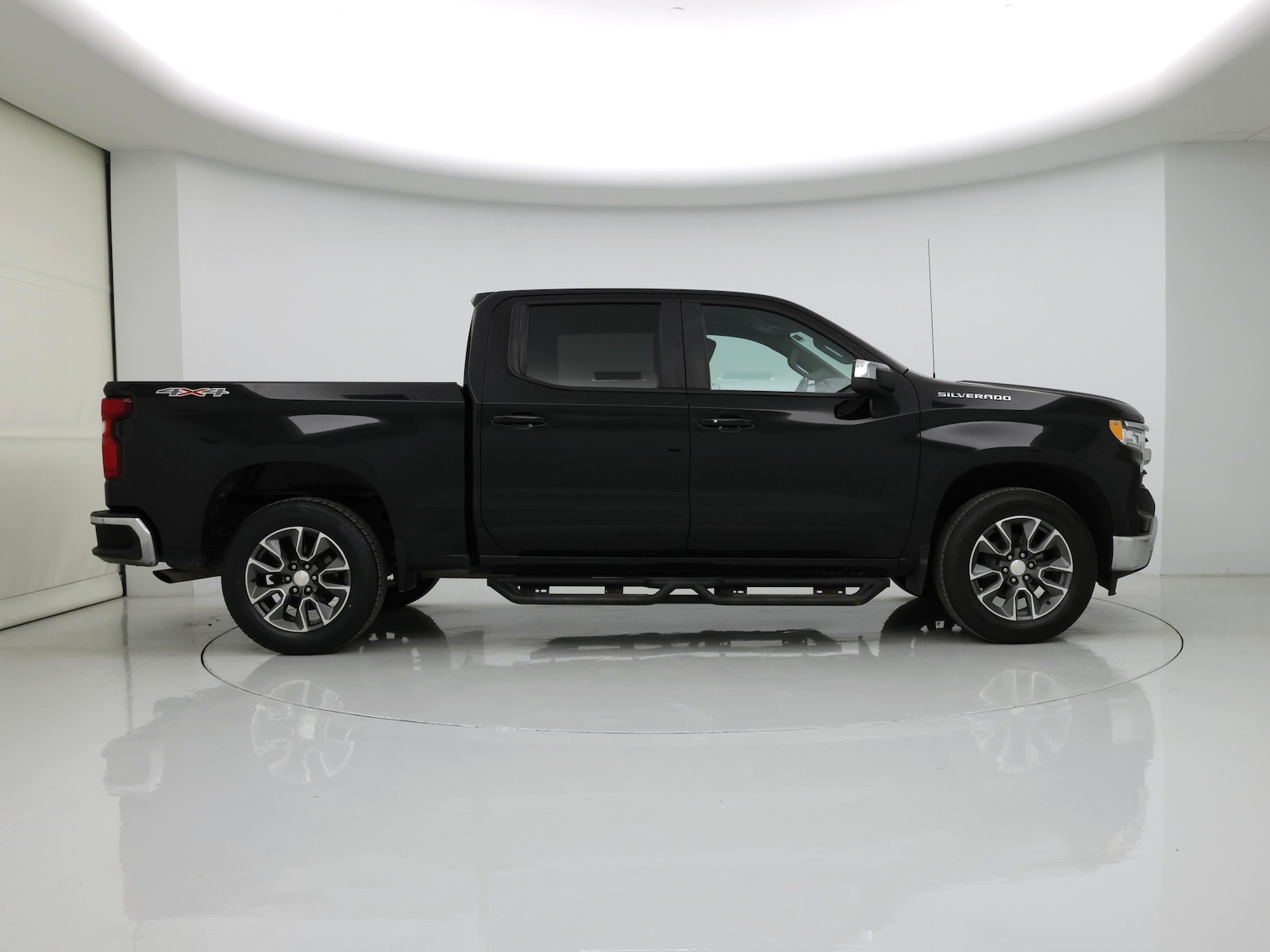 2022 Chevrolet Silverado 1500 LT - Photo 8