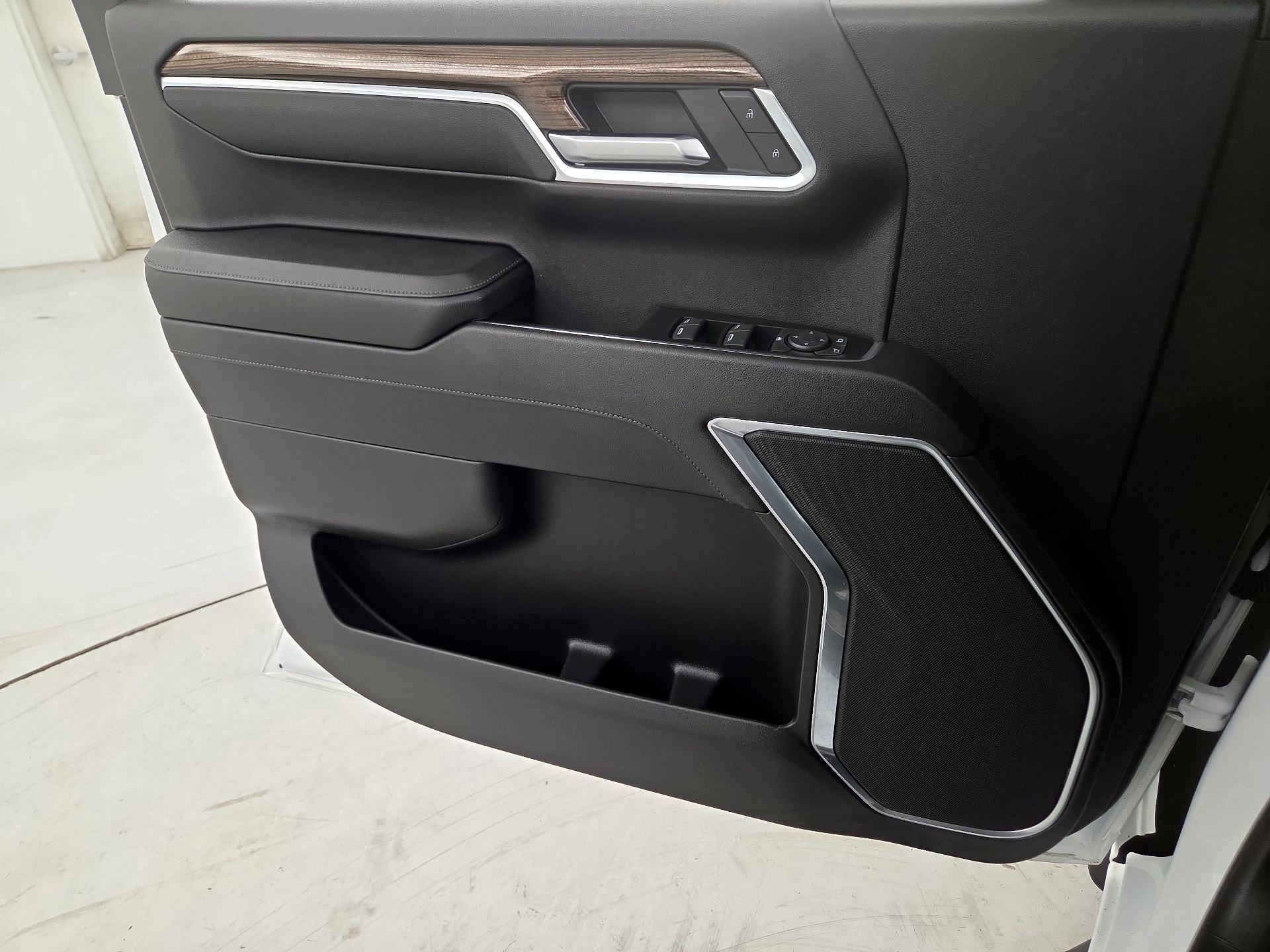 Thumbnail: 2023 Chevrolet Silverado 1500 - 12