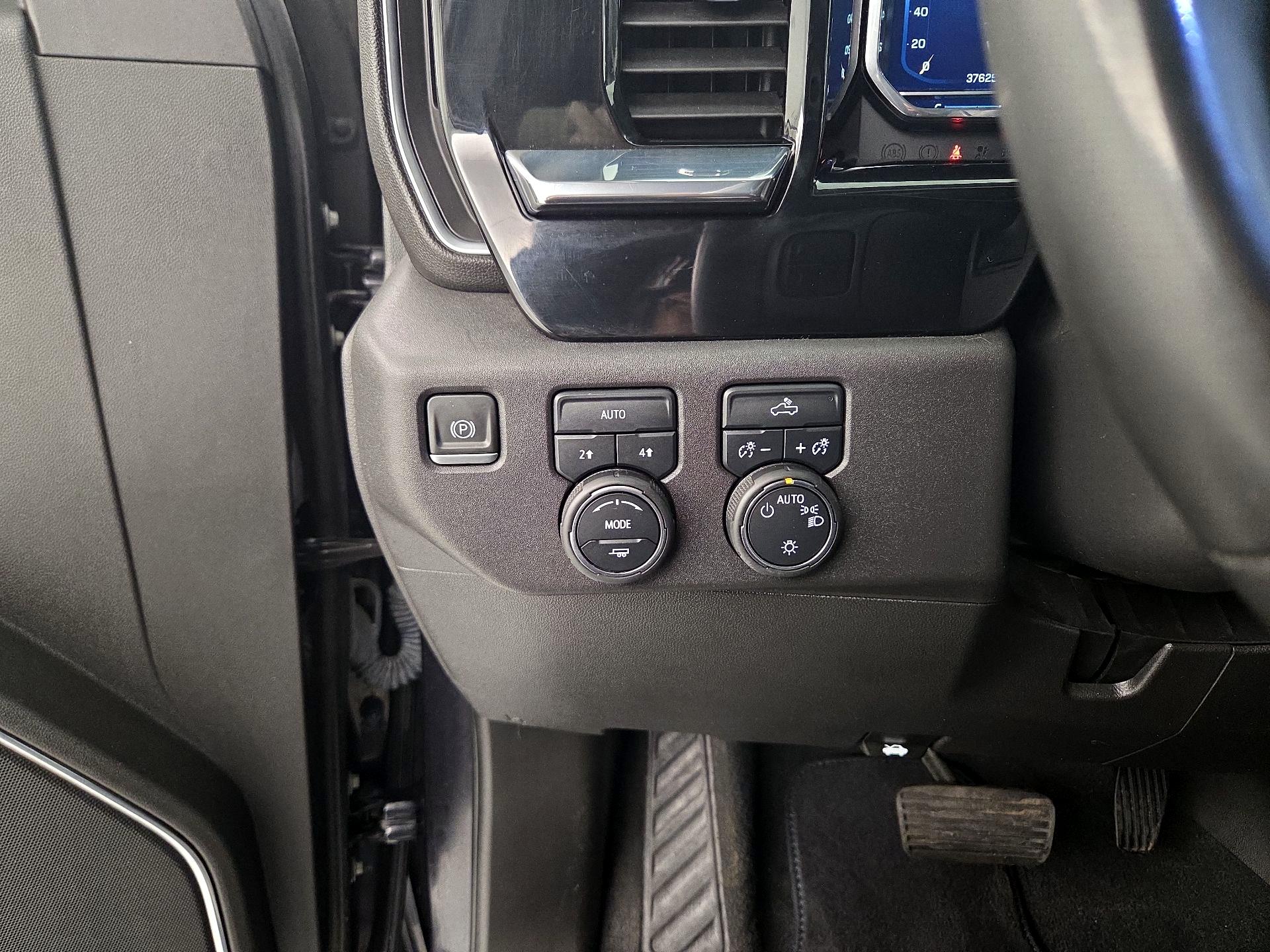 Thumbnail: 2023 Chevrolet Silverado 1500 - 13