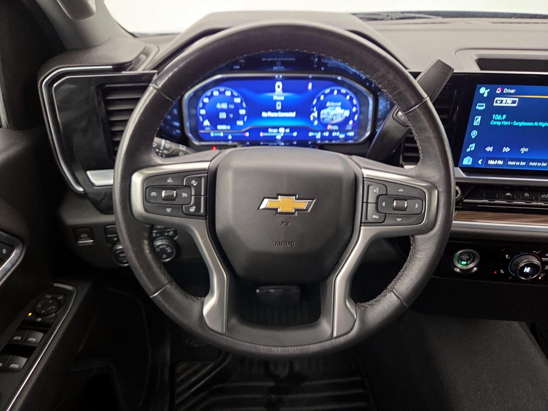 Thumbnail: 2022 Chevrolet Silverado 1500 - 10