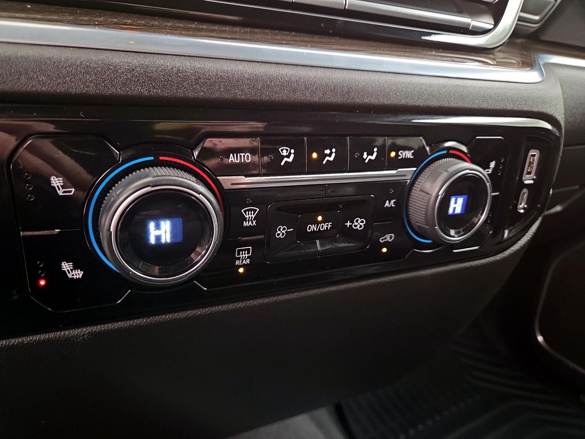 Thumbnail: 2022 Chevrolet Silverado 1500 - 16