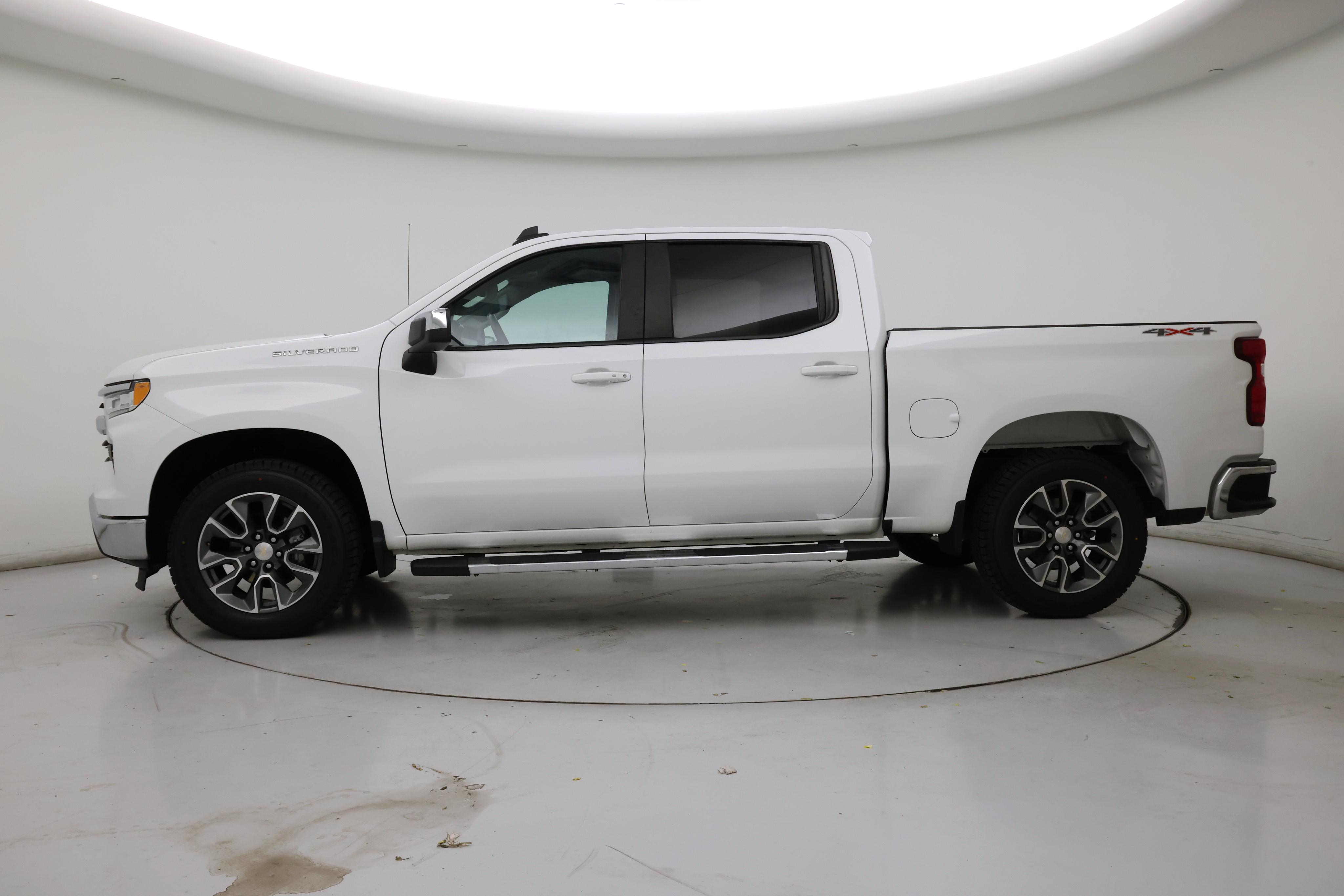 Thumbnail: 2023 Chevrolet Silverado 1500 - 3