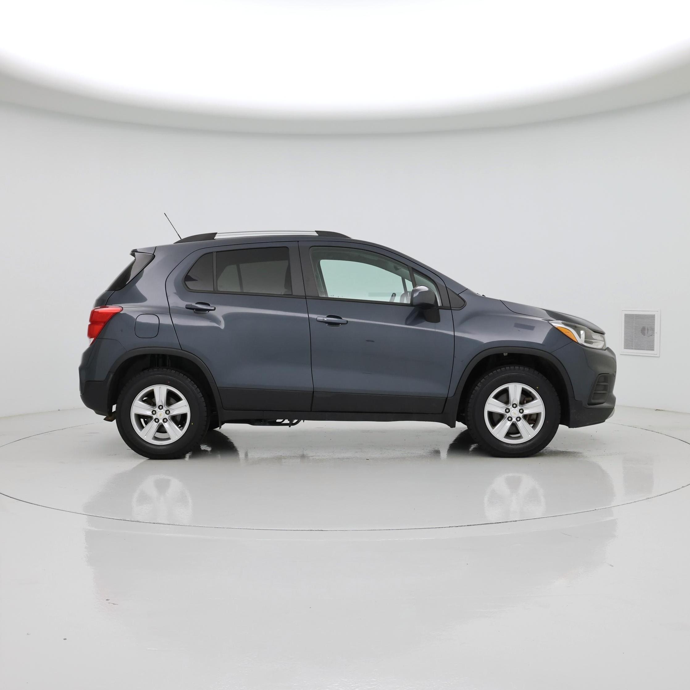 Thumbnail: 2022 Chevrolet Trax - 7