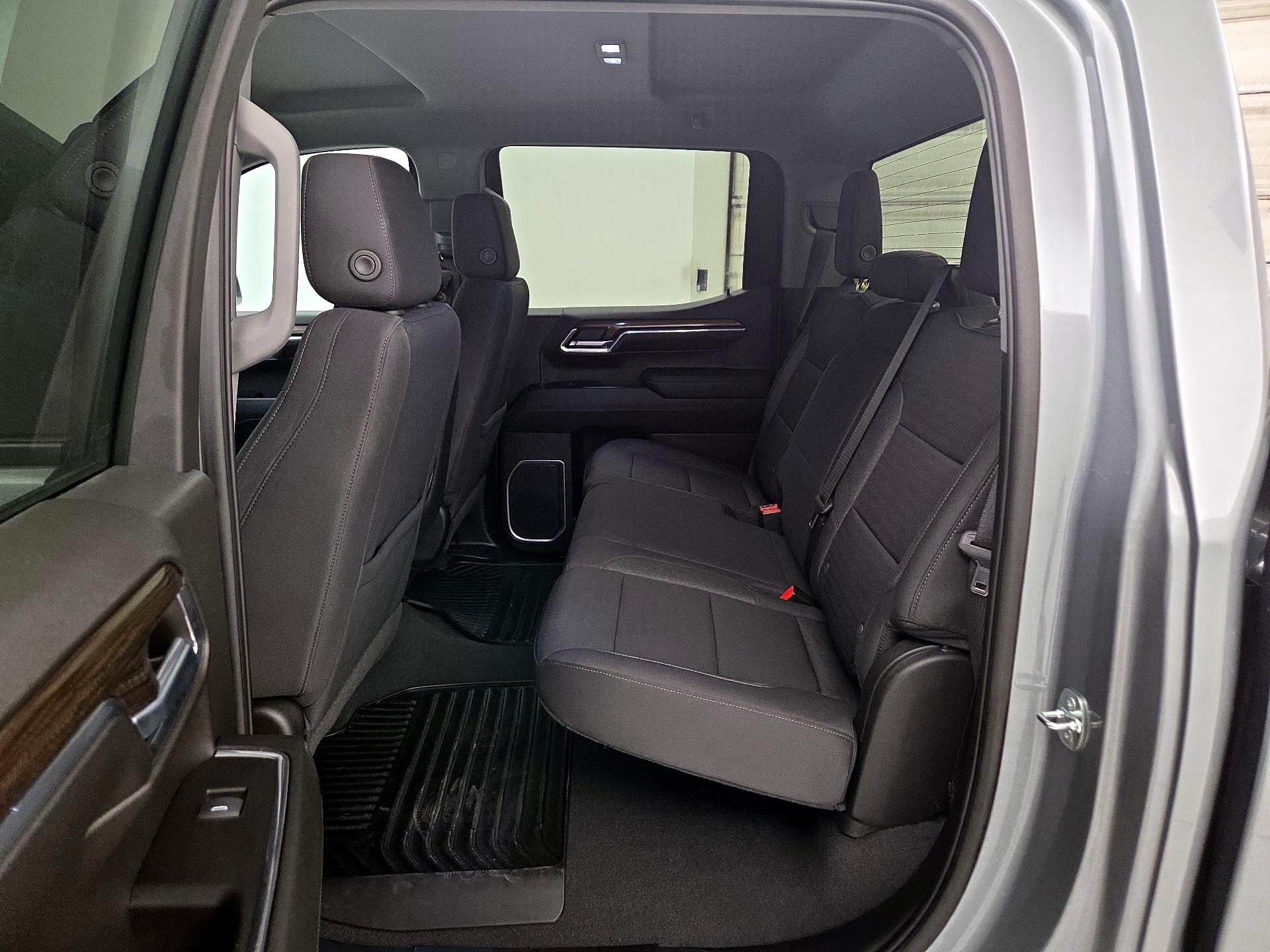 Thumbnail: 2023 Chevrolet Silverado 1500 - 20