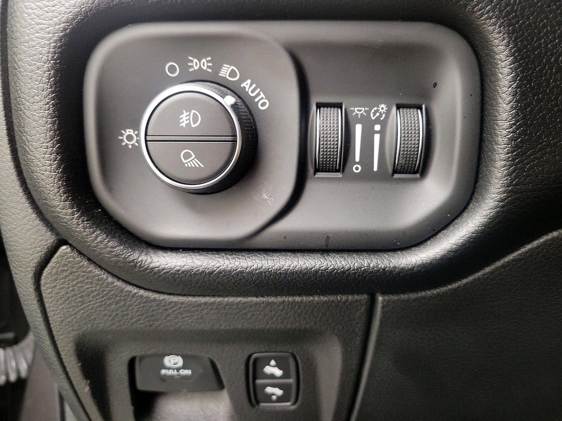 Thumbnail: 2022 RAM 1500 - 13