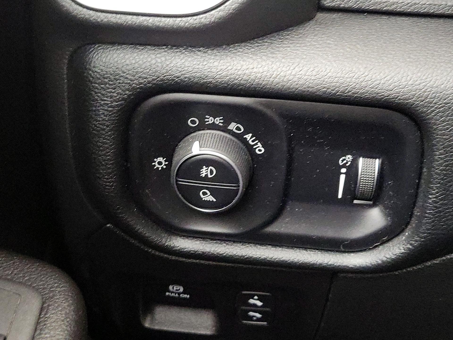 Thumbnail: 2022 RAM 1500 - 13