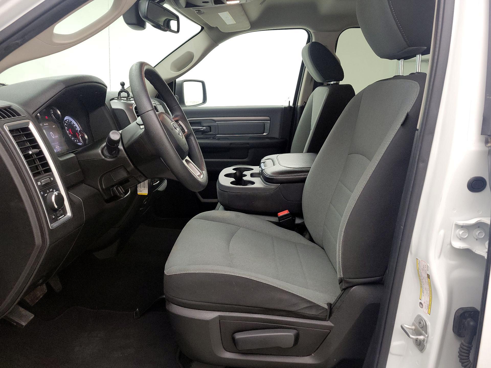 Thumbnail: 2022 RAM 1500 Classic - 11
