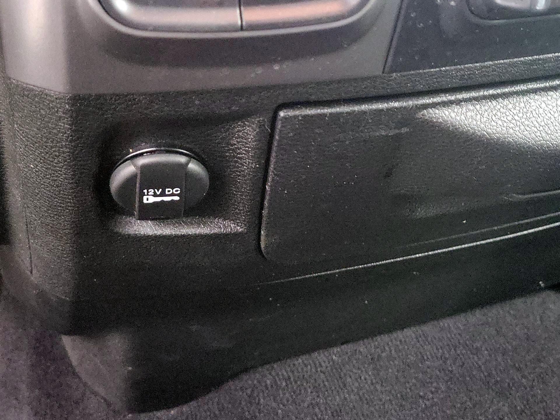 Thumbnail: 2022 RAM 1500 Classic - 18